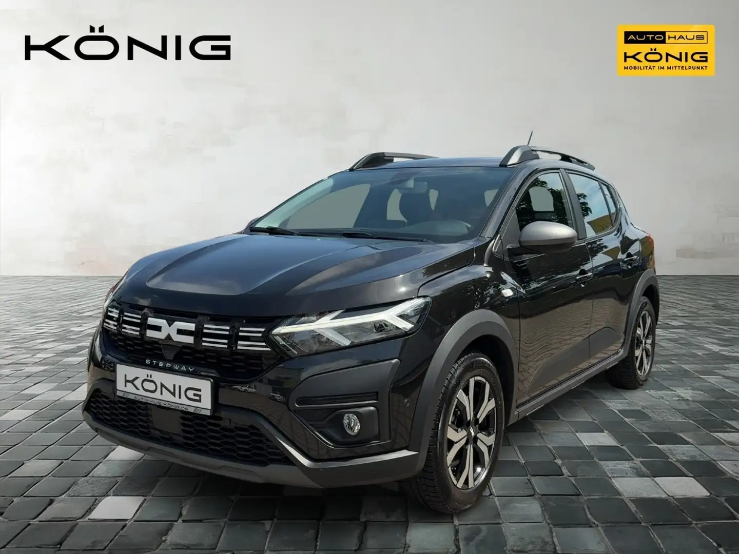 Dacia Sandero Stepway Expression+ TCe 100 ECO-G Schwarz - 1