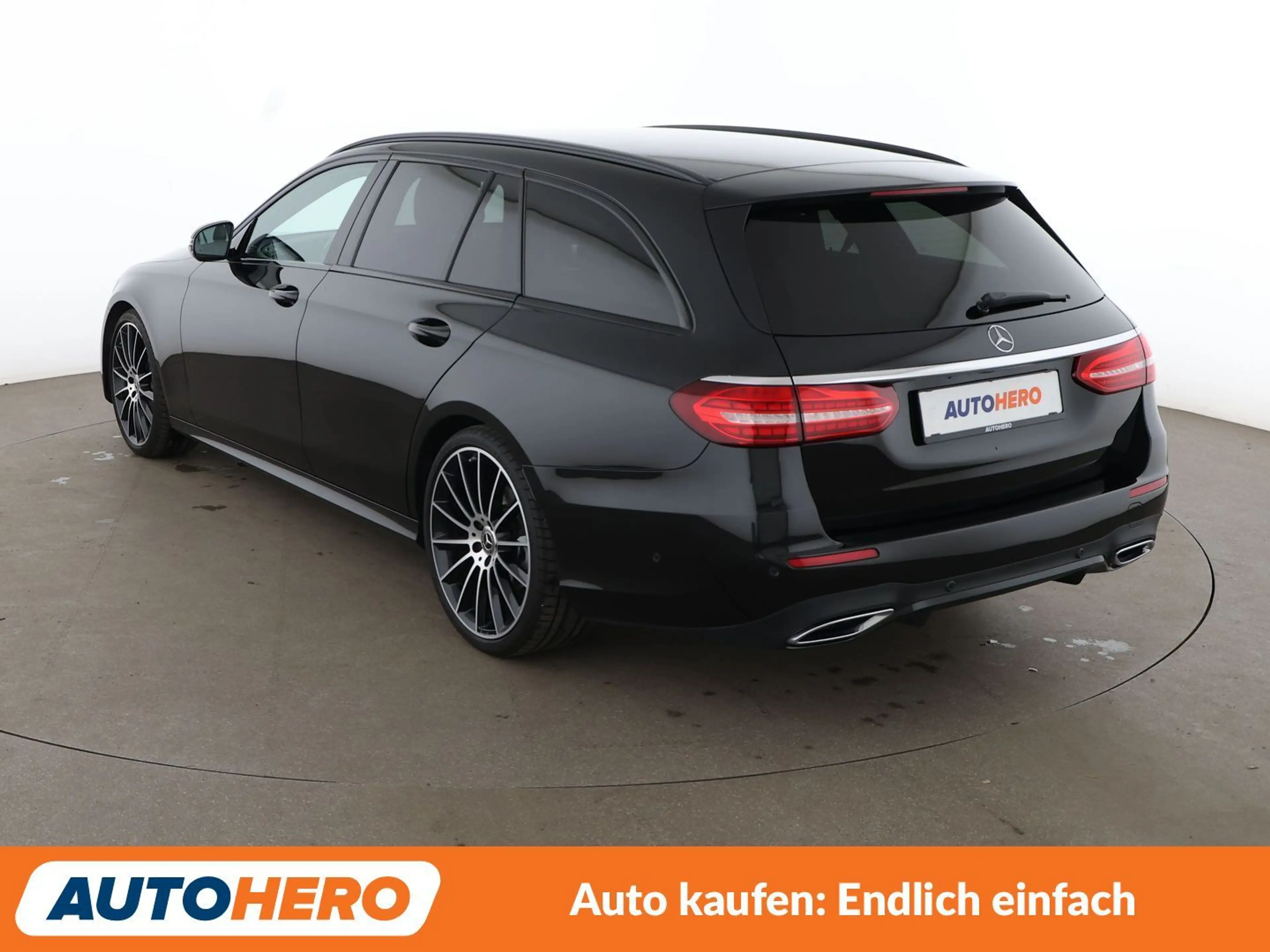 Mercedes-Benz E 220 E 220 d AMG Line Aut.*NAVI*LED*ACC*CAM*PDC*SHZ* — photo 4