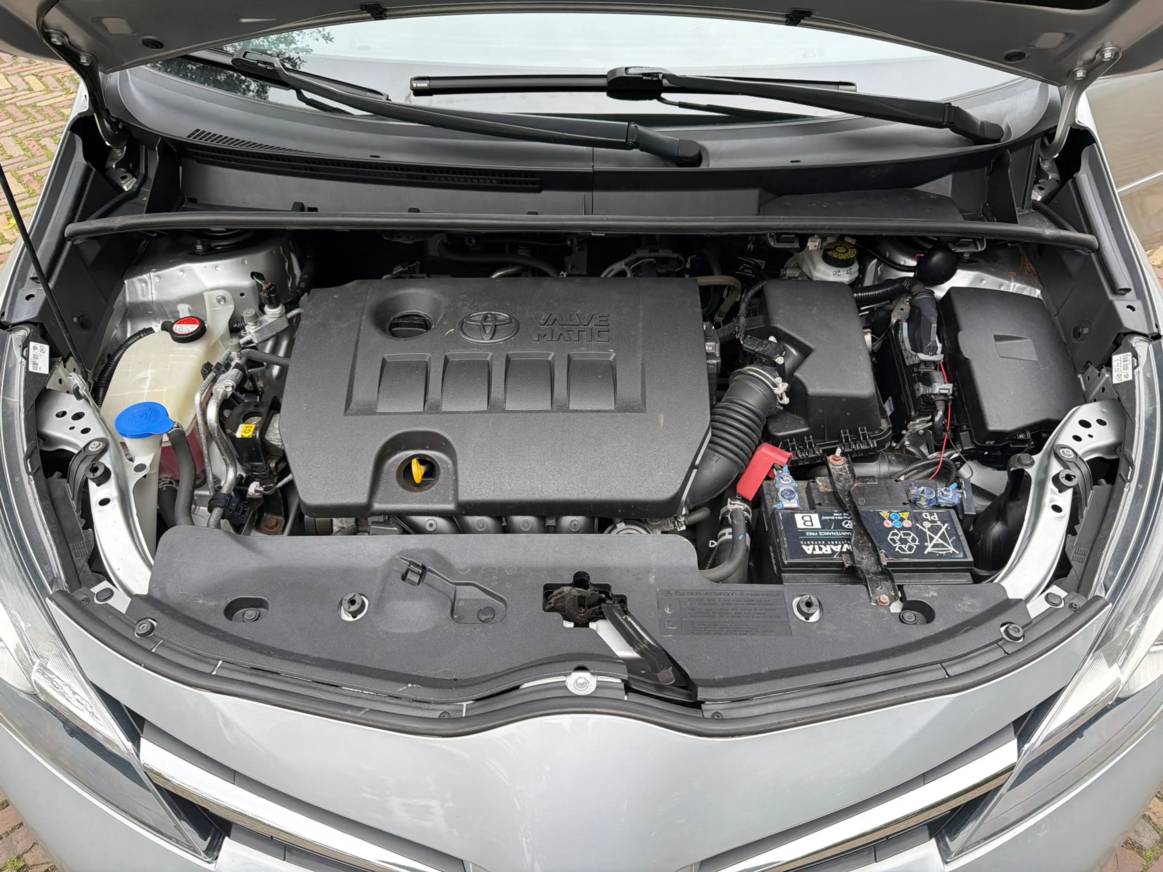 Toyota Verso 1.8 VVT-i Aspiration — photo 11