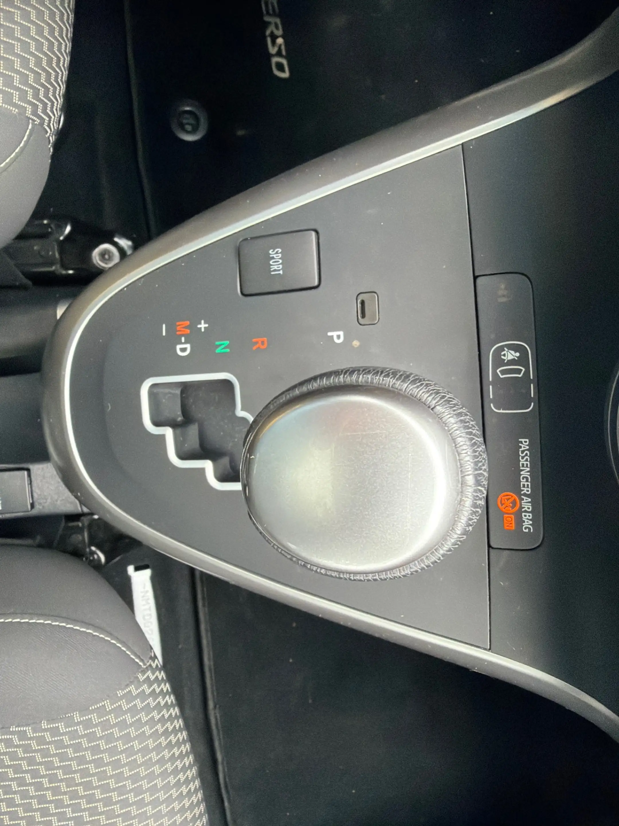 Toyota Verso 1.8 VVT-i Aspiration — photo 15