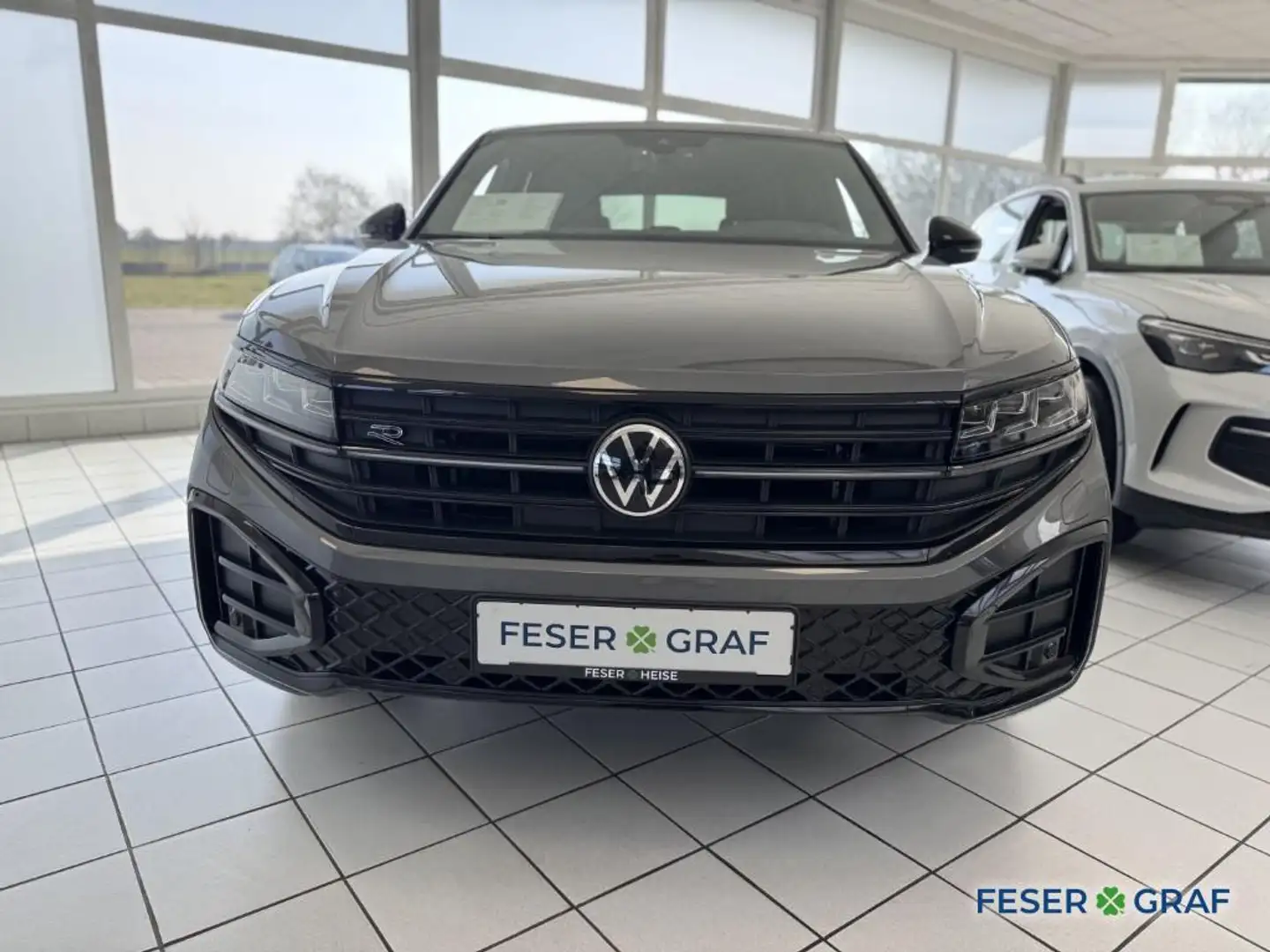 Volkswagen Touareg R-Line 3.0 TDI 4Motion Black-Style/Memory/Kamera/L Grau - 2
