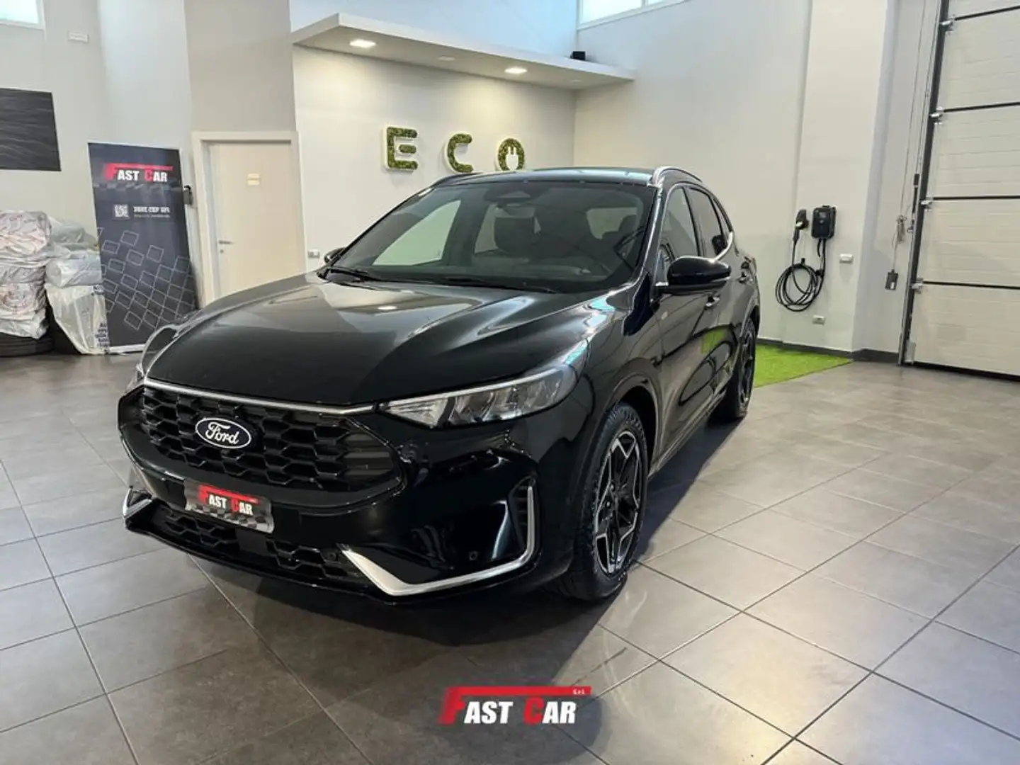 Ford Kuga 2.5 Full Hybrid 190 CV CVT 2WD ST-Line X Nero - 1