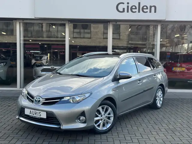 Toyota Auris 1.8 Hybrid Lease | Navigatie, Panoramadak, Privacy