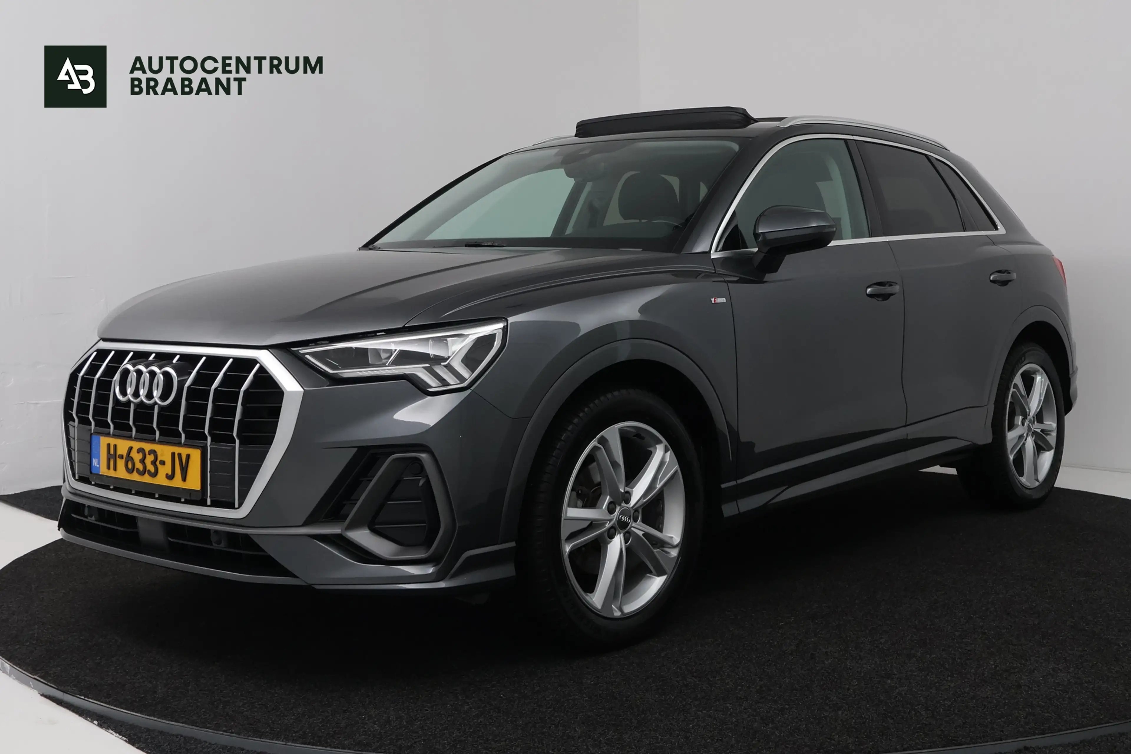 Audi Q3 35 TFSI Pro Line S (PANORAMADAK, TREKHAAK, STOELVE