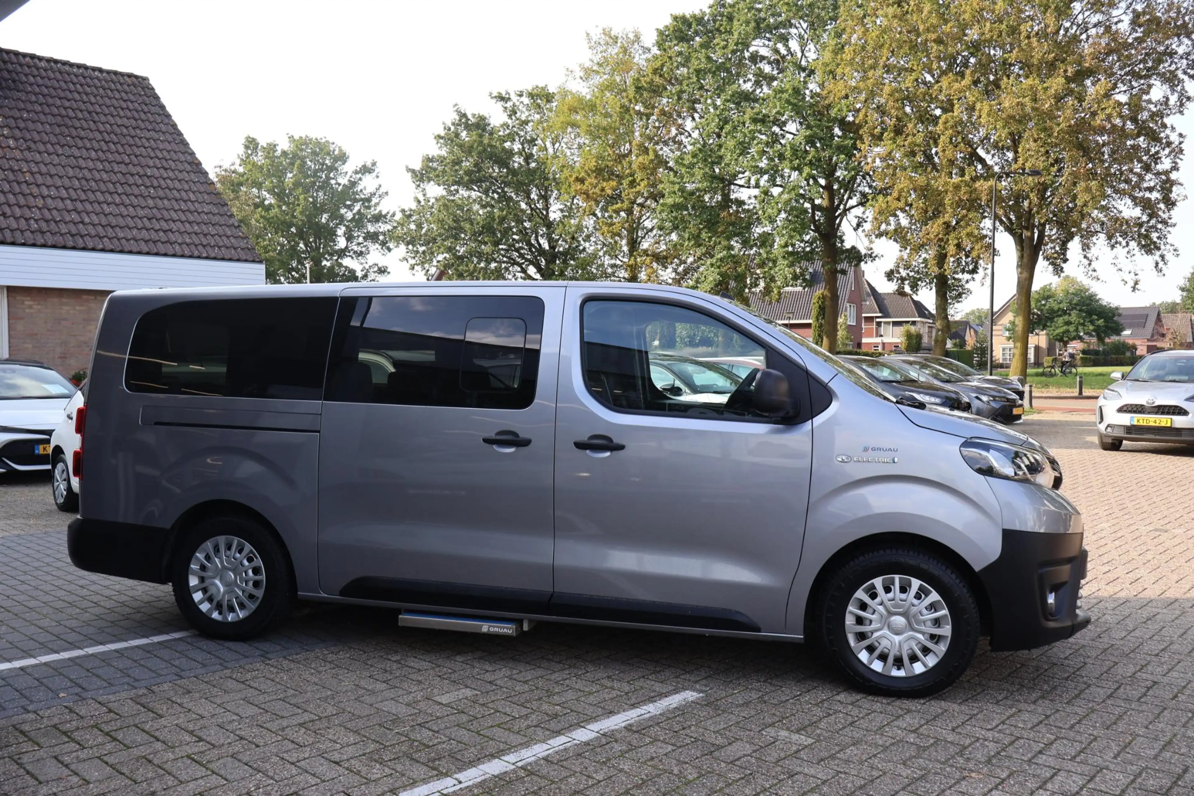 Toyota Proace Electric Verso LONG EXTRA RANGE DYNAMIC 75KWH 8-PE — photo 10