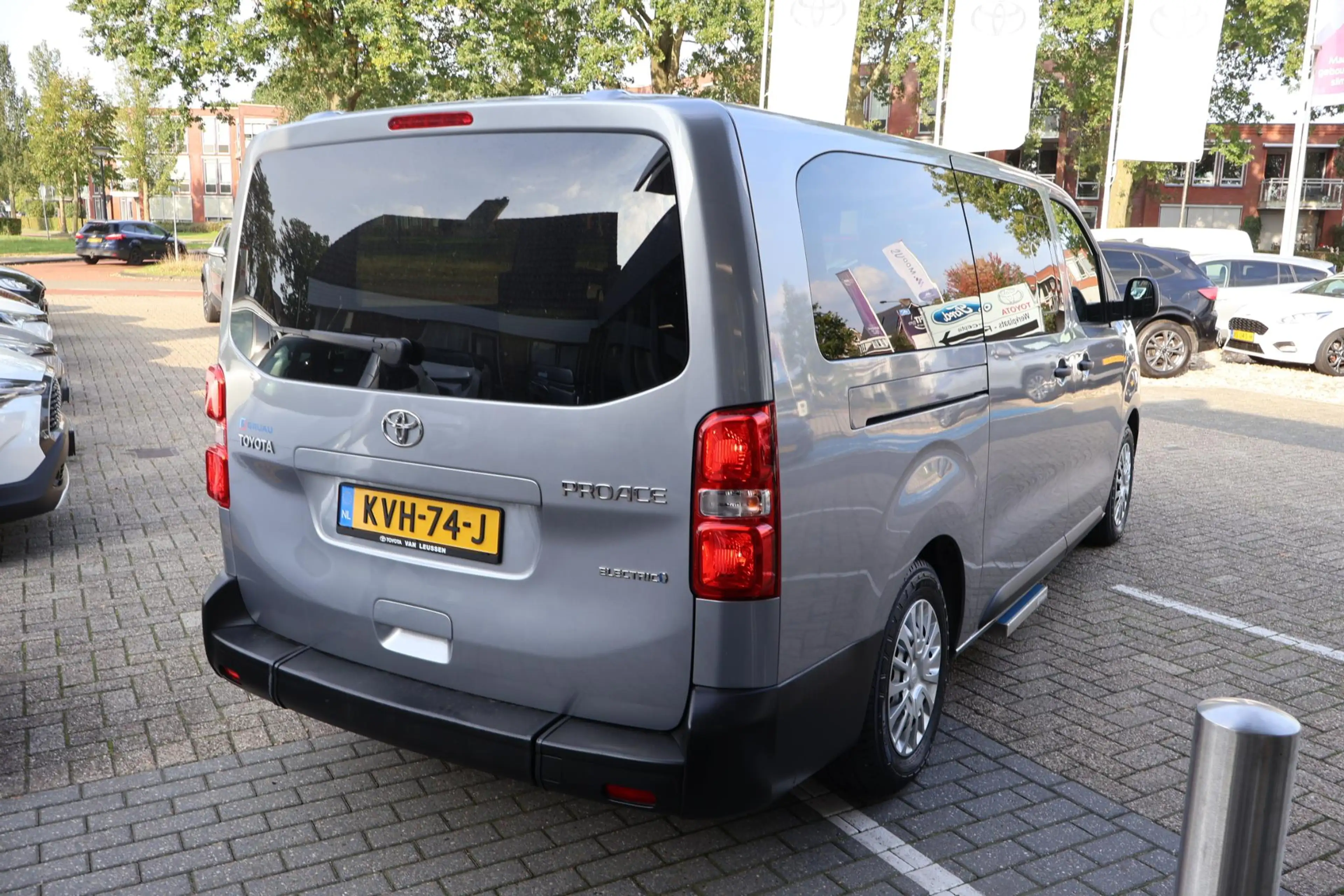 Toyota Proace Electric Verso LONG EXTRA RANGE DYNAMIC 75KWH 8-PE — photo 9