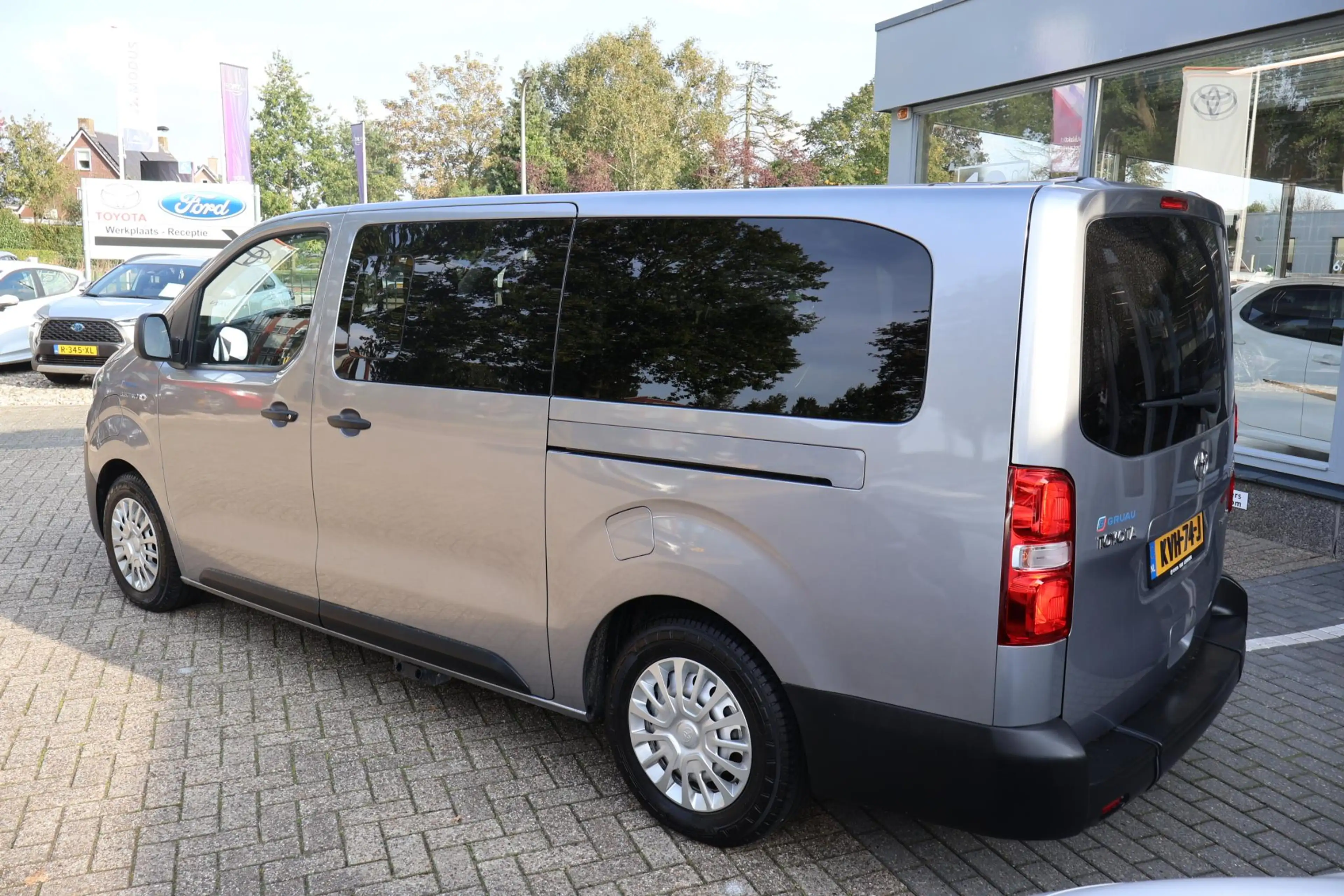 Toyota Proace Electric Verso LONG EXTRA RANGE DYNAMIC 75KWH 8-PE — photo 3