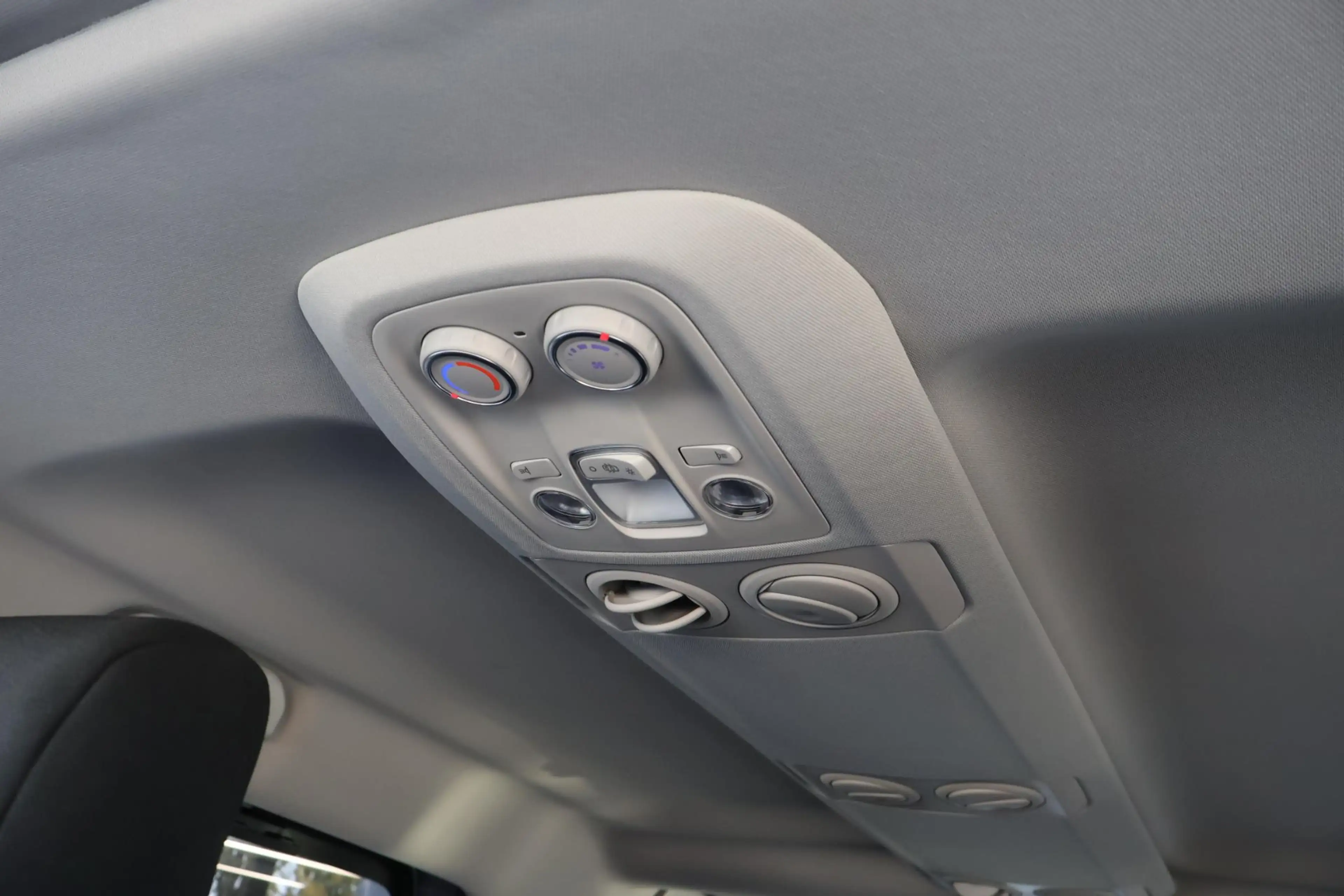 Toyota Proace Electric Verso LONG EXTRA RANGE DYNAMIC 75KWH 8-PE — photo 28