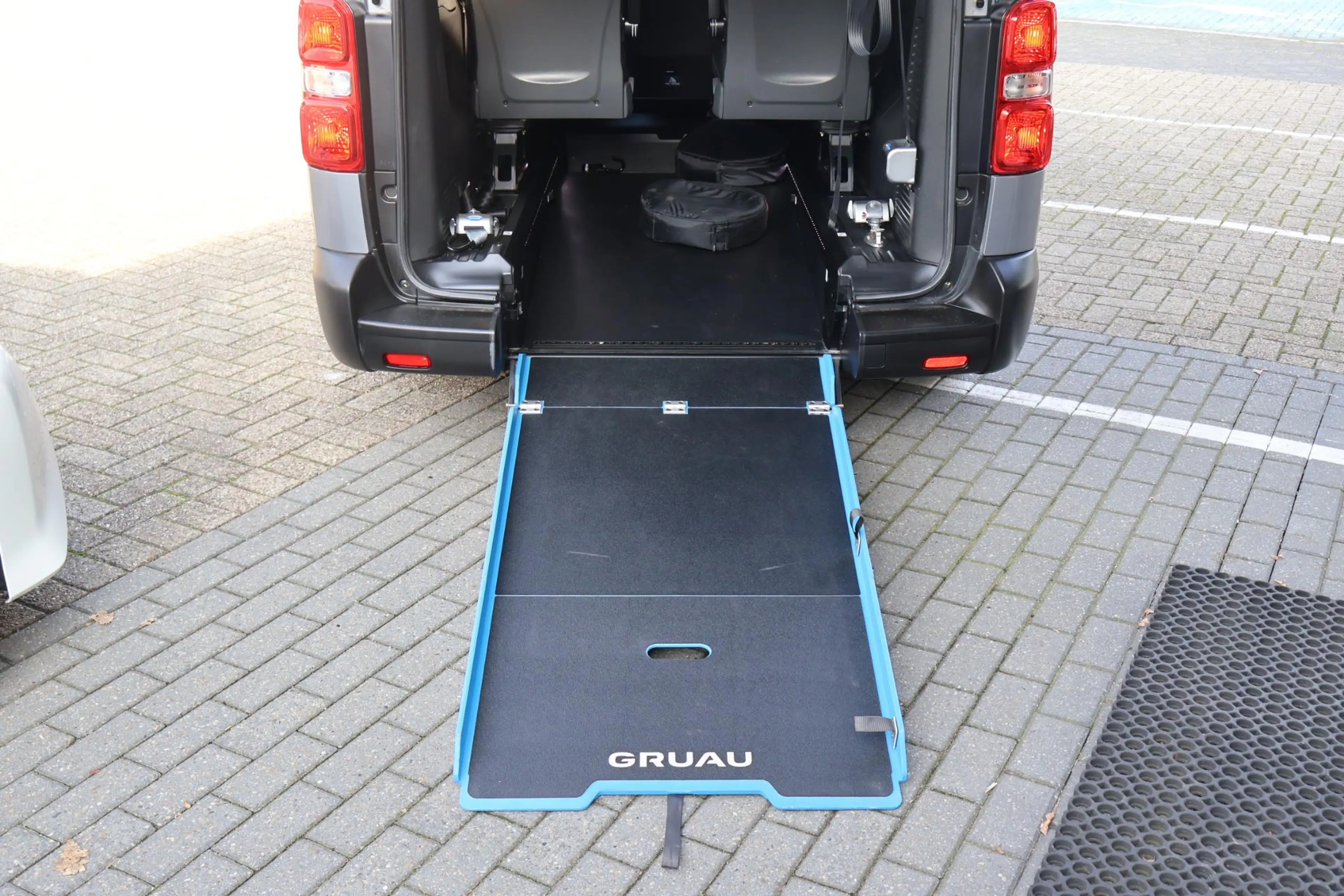 Toyota Proace Electric Verso LONG EXTRA RANGE DYNAMIC 75KWH 8-PE — photo 6
