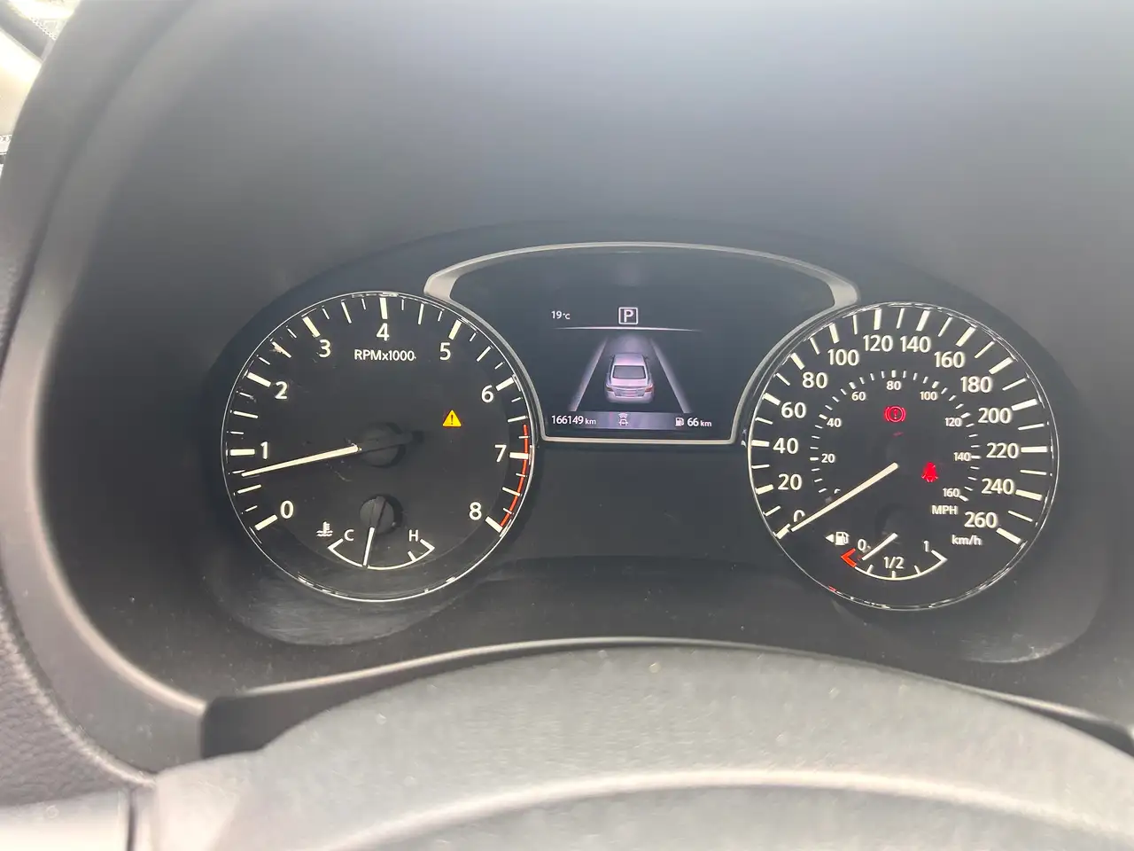 Nissan Altima снимка Nissan Altima