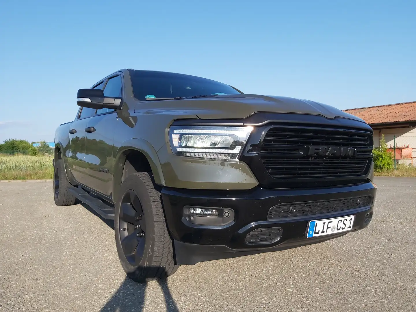 RAM 1500 RAM 1500 Crew Cab Shortbed Bighorn - 2
