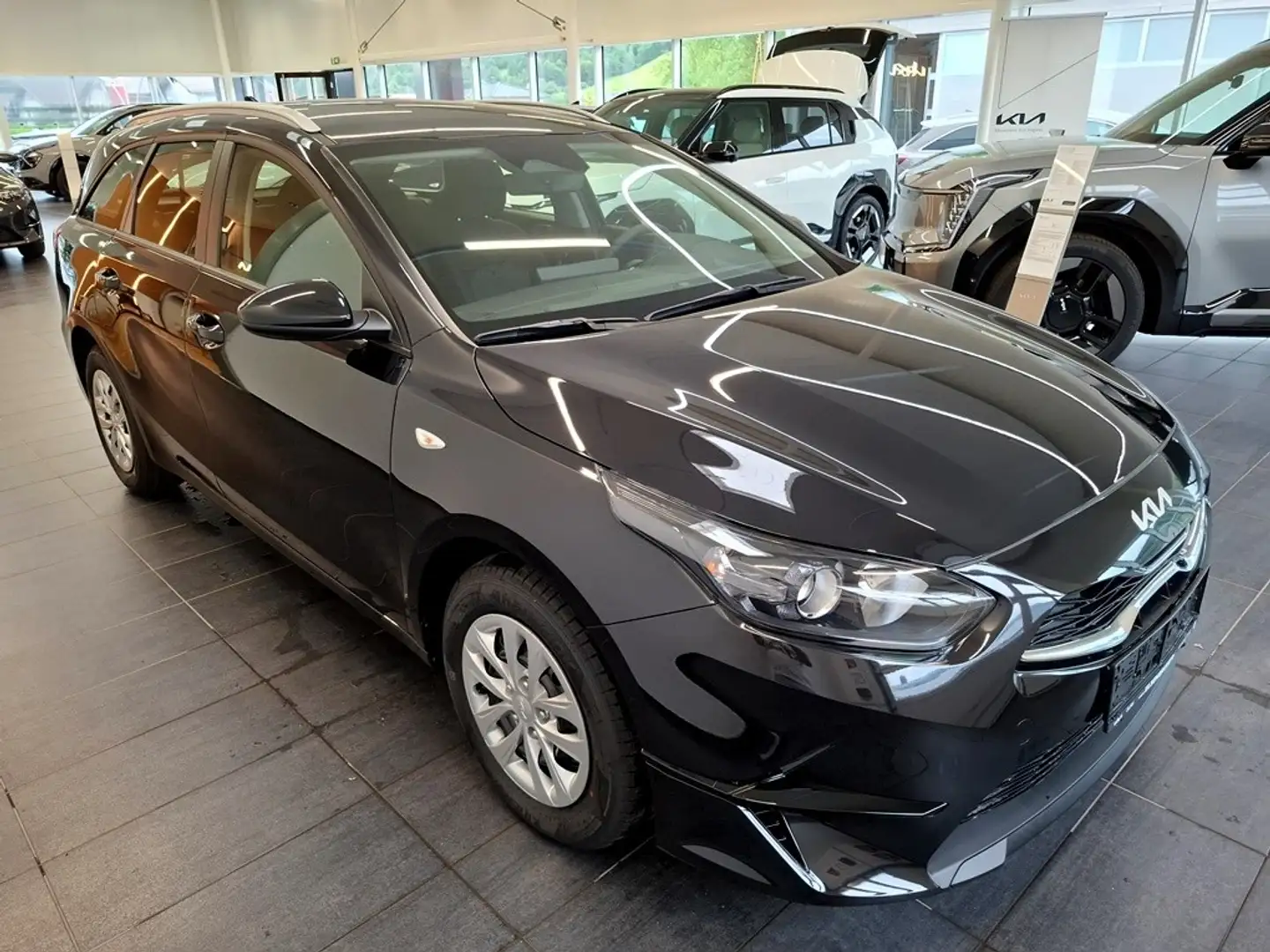 Kia Ceed SW / cee'd SW ceed SW 1,0 T-GDI GPF ISG Titan Schwarz - 2
