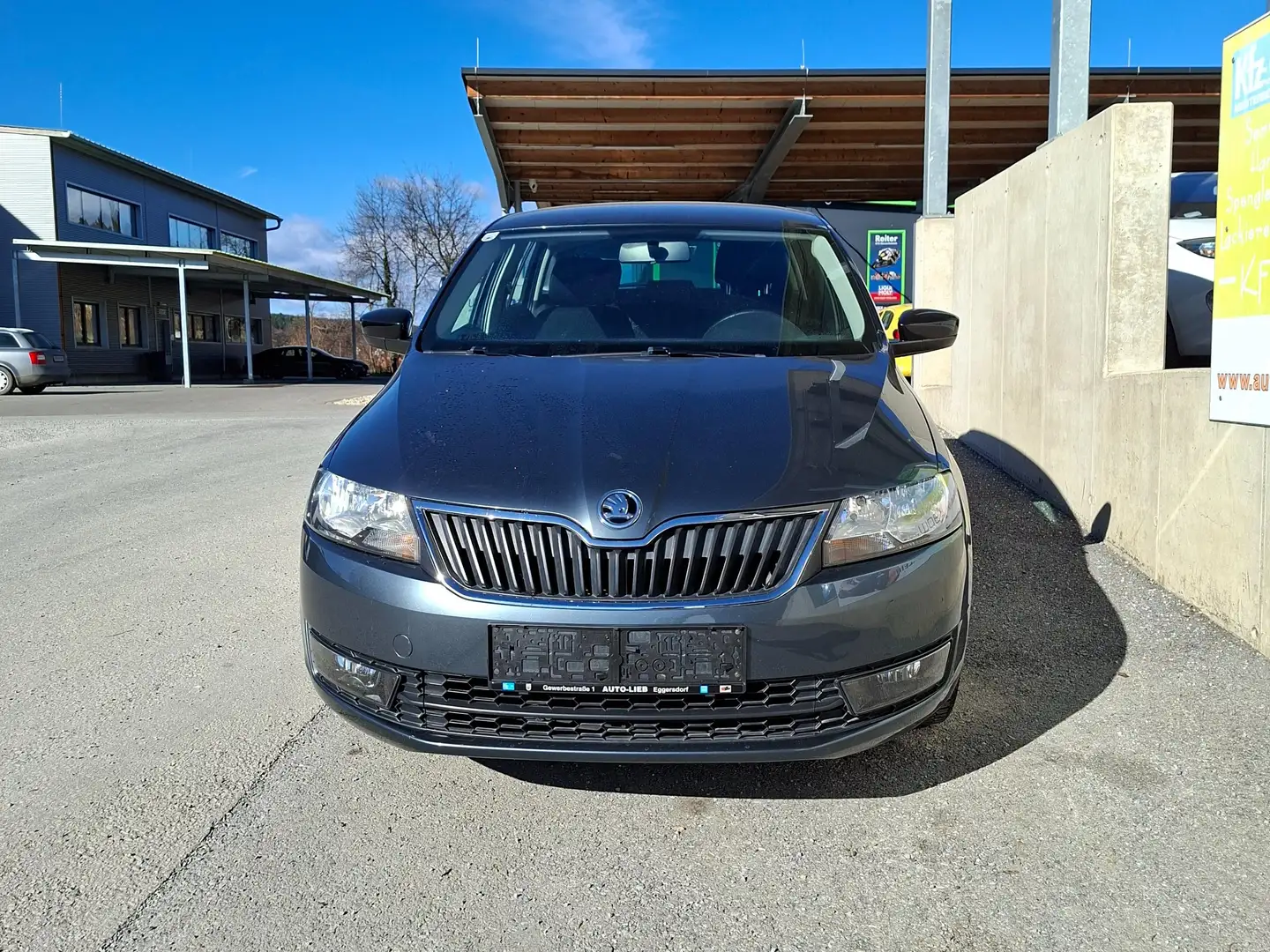 Skoda Rapid/Spaceback Ambition Grau - 2