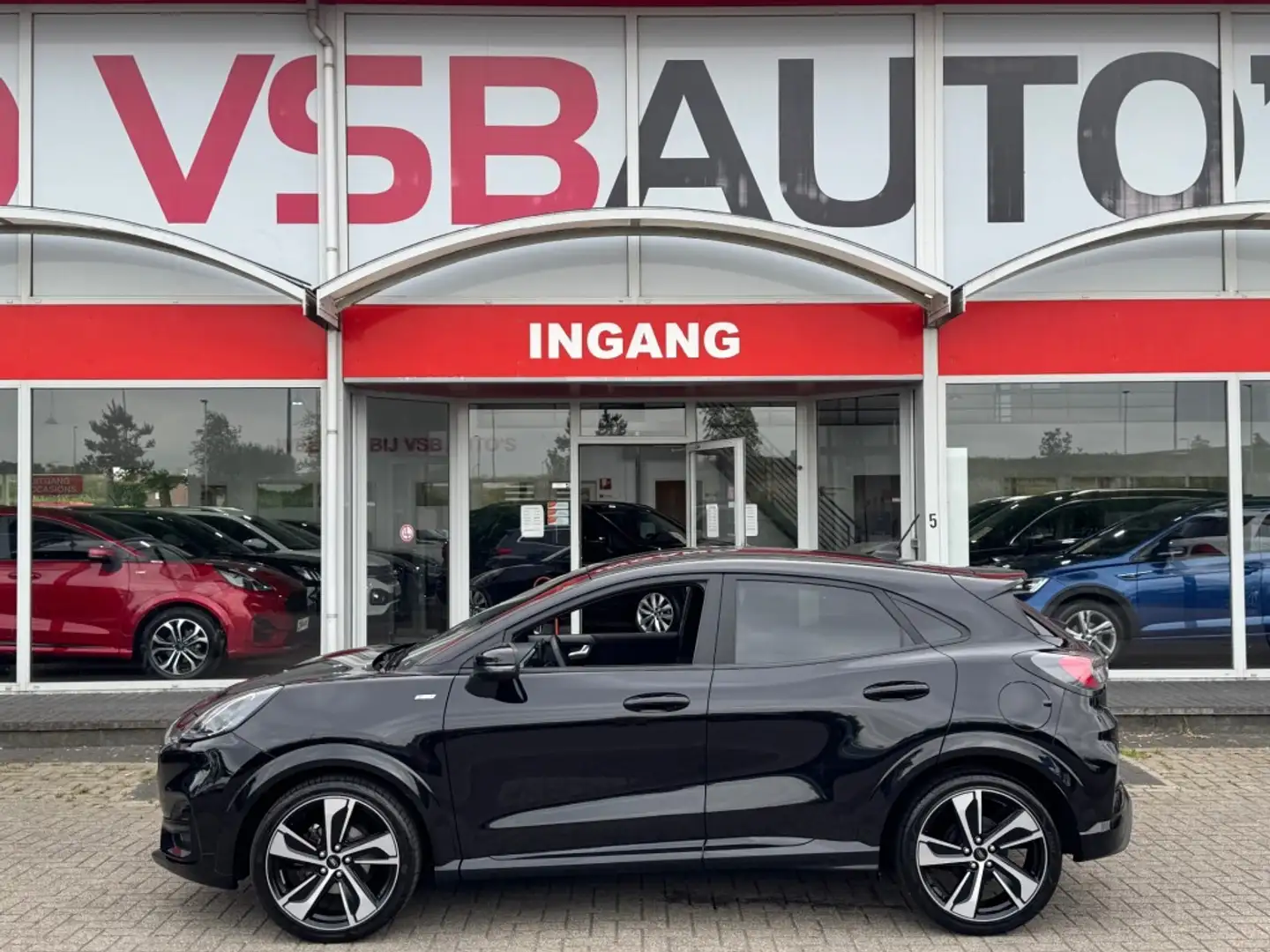 Ford Puma 1.0 ECOBOOST ST-LINE LED NAVI CARPLAY WINTER-PAKKE Zwart - 2