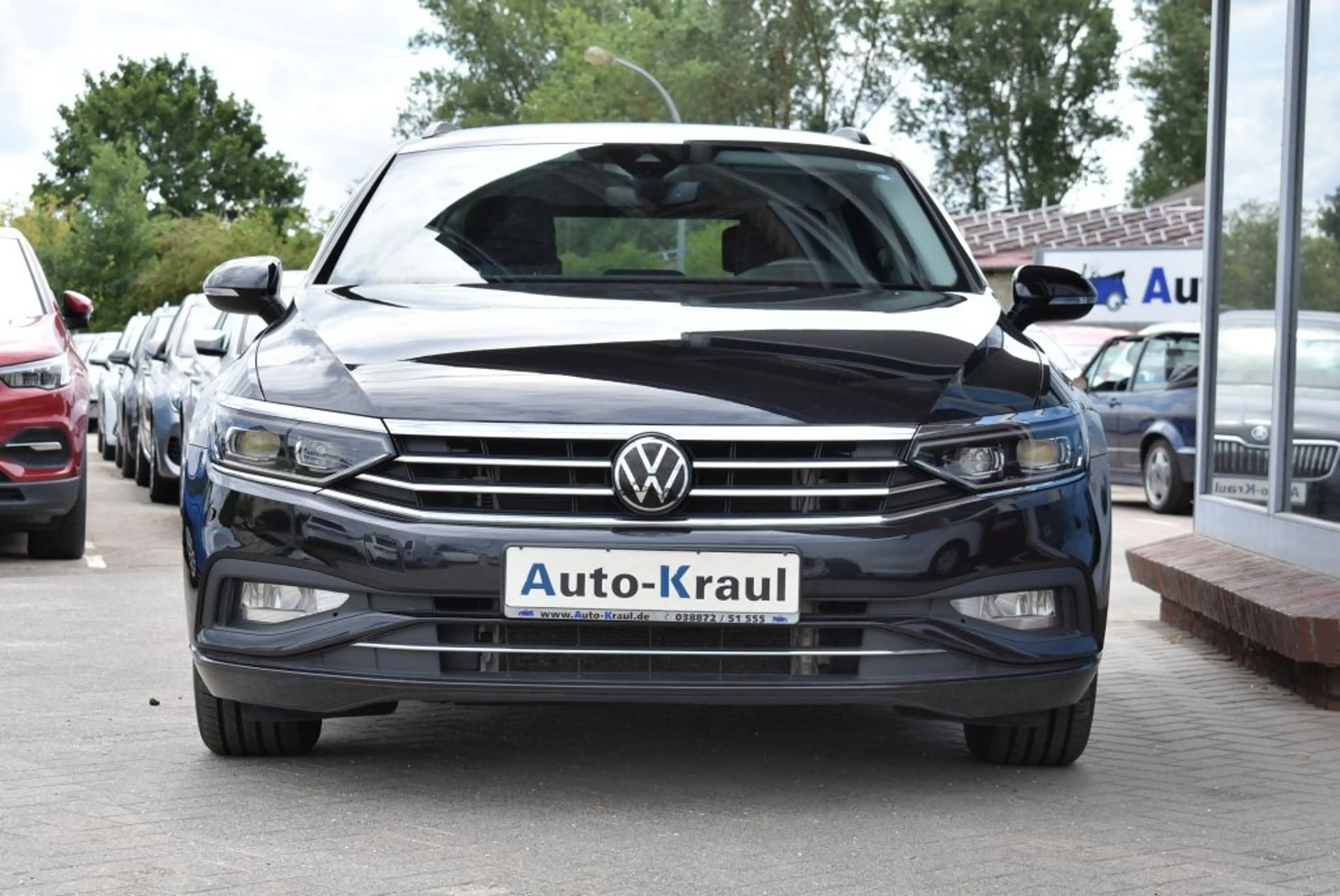 Volkswagen Passat Variant 2.0 TDI DSG Business DSG-Autom. LED-Matrix Navi Al — photo 9