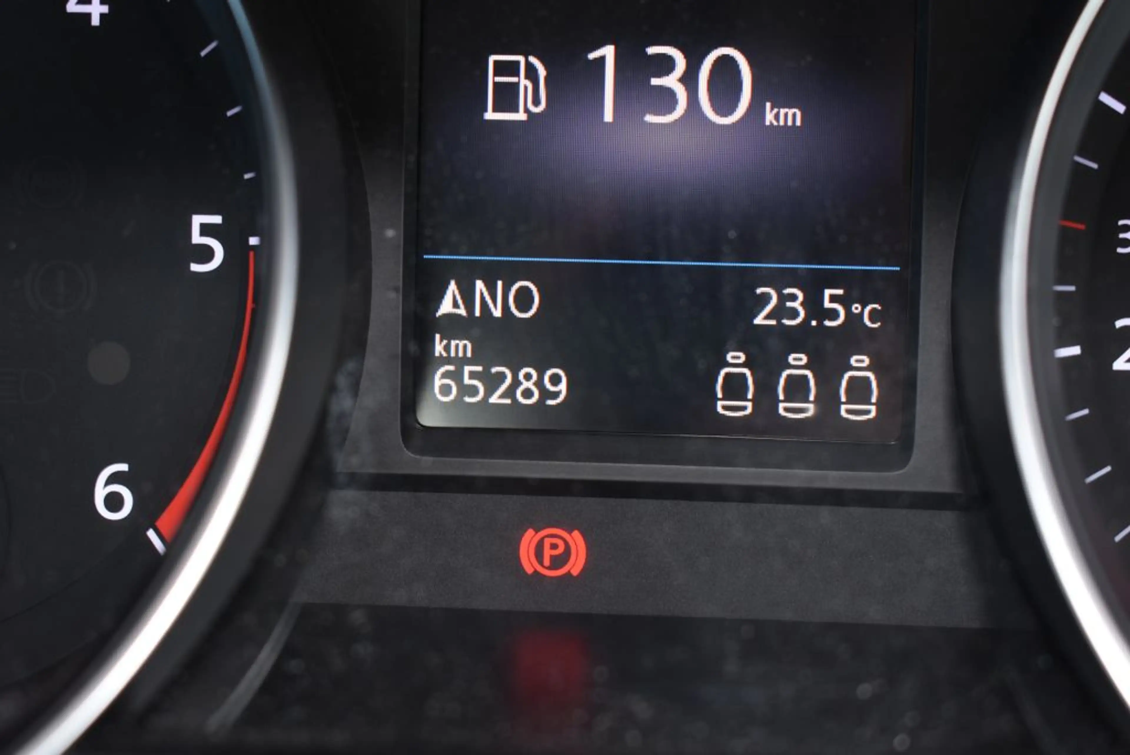 Volkswagen Passat Variant 2.0 TDI DSG Business DSG-Autom. LED-Matrix Navi Al — photo 11