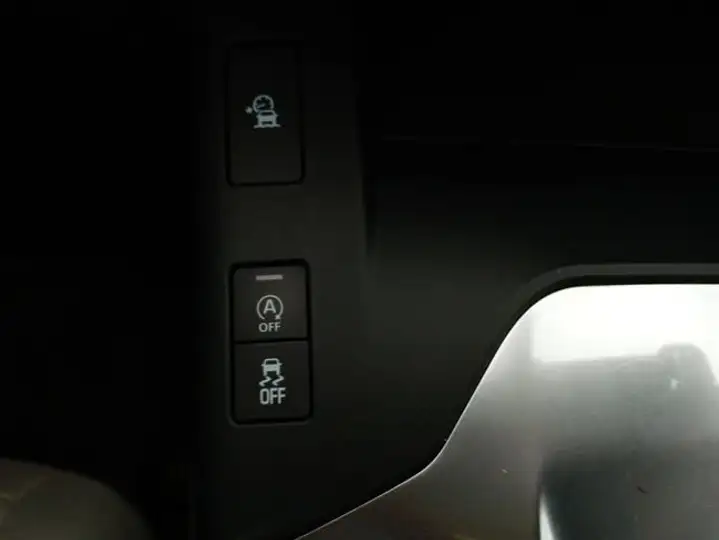 Jaguar E-Pace 2019, foto 11