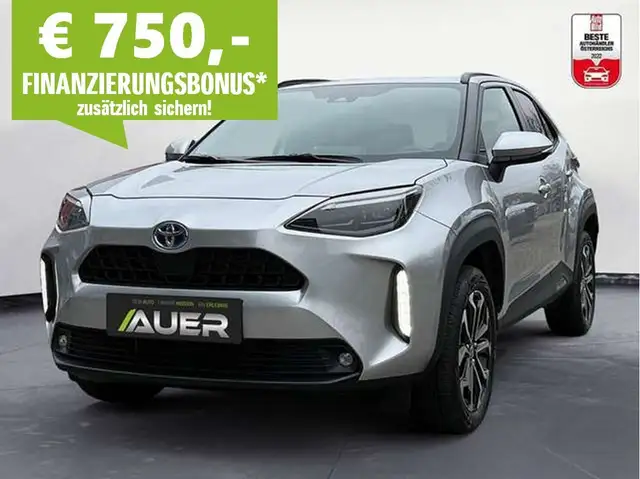 Toyota Yaris Cross 1,5 Hybrid Active Drive CVT 116PS | LED | Sitzhzg