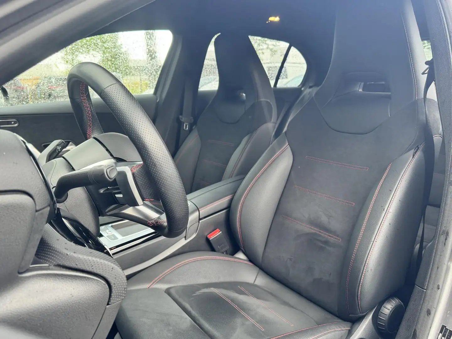 Mercedes-Benz A 180 AMG Line - 2
