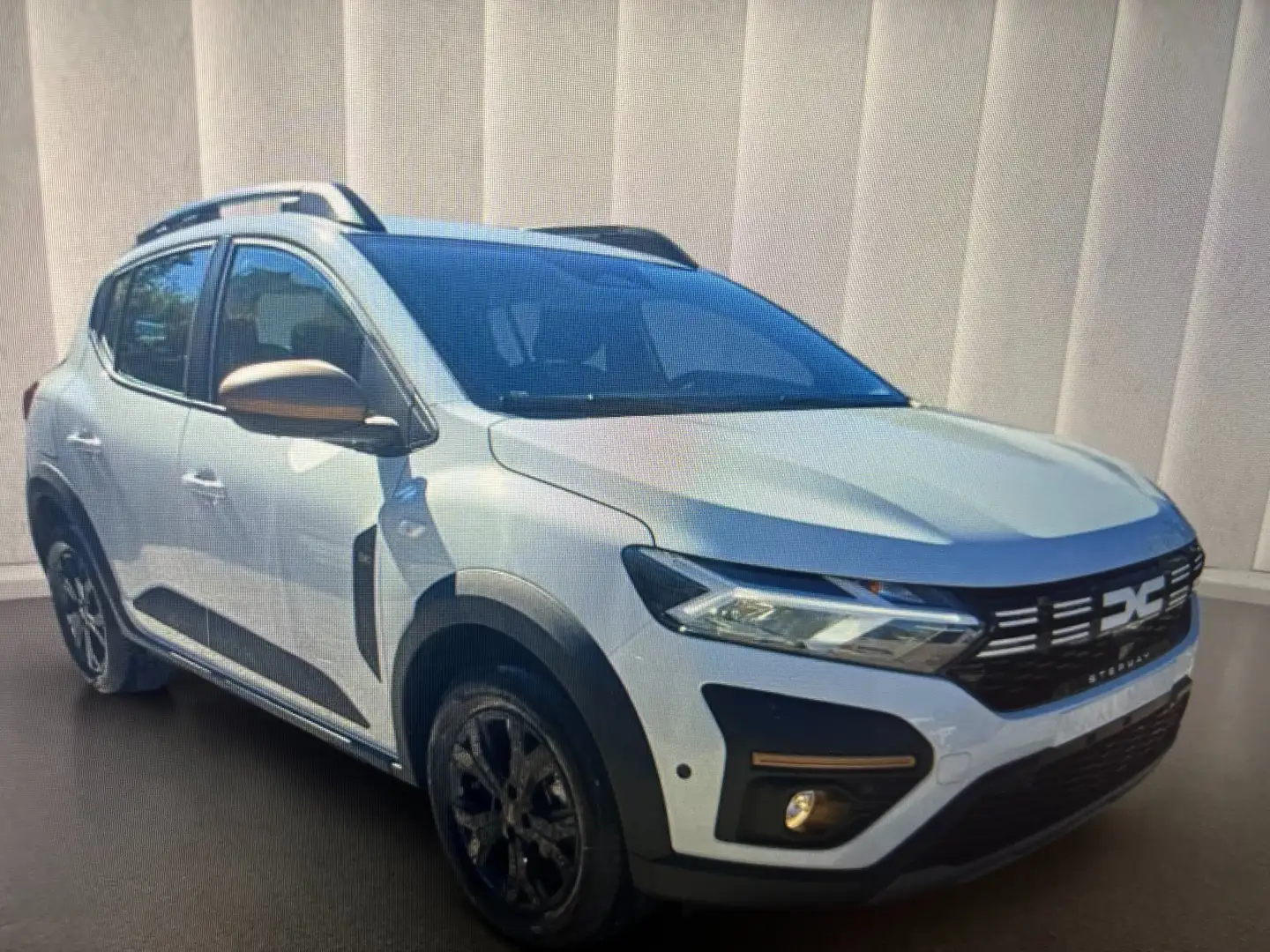 Dacia Sandero Sandero Stepway 1.0 tce Extreme Eco-g 100cv DIVCOL Bianco - 2