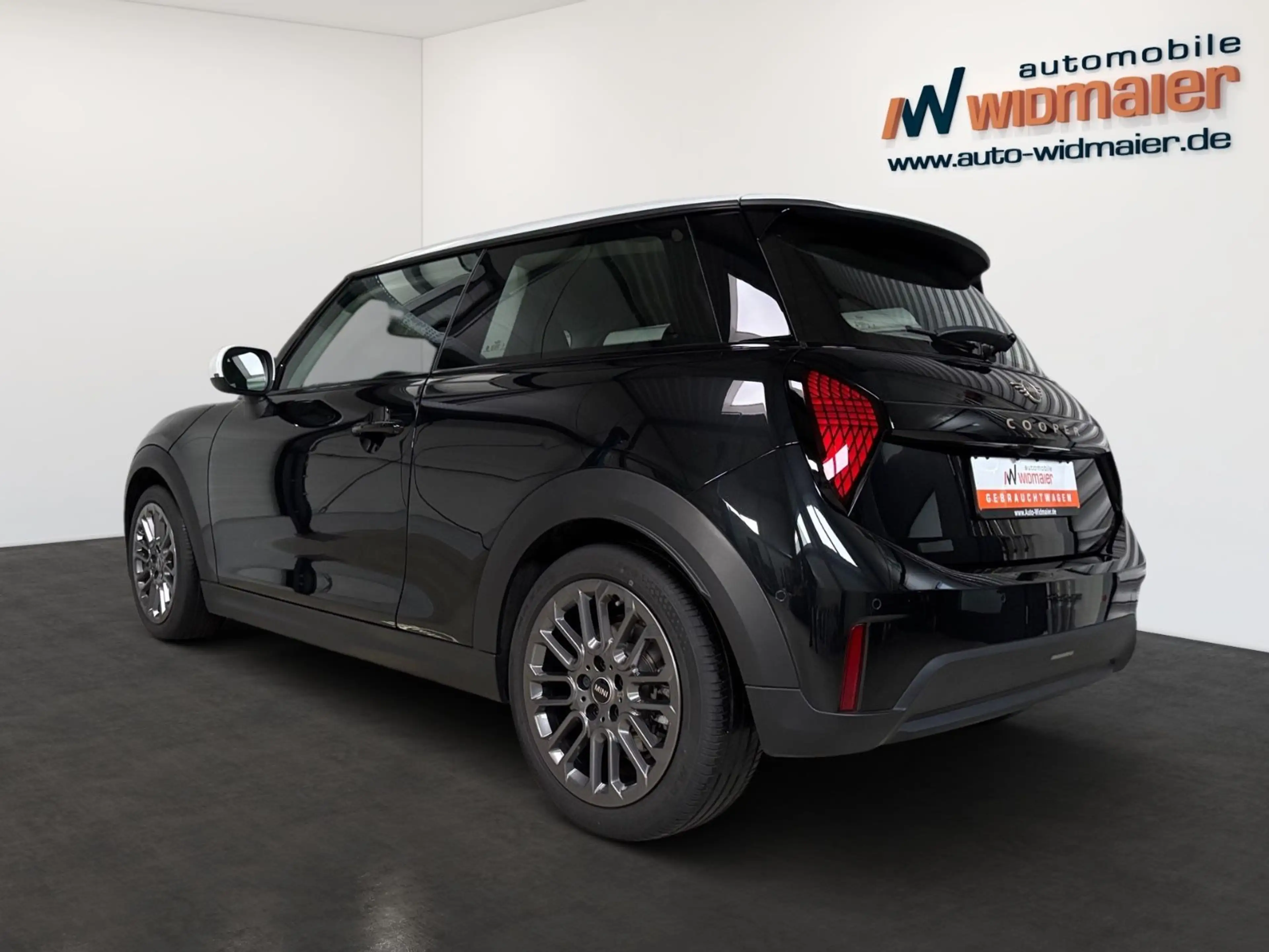 MINI Cooper C 1,5 Steptronic Classic Trim — photo 7
