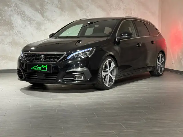 Peugeot 308 view 2
