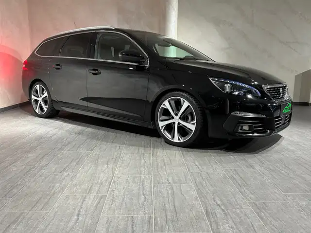 Peugeot 308 view 7