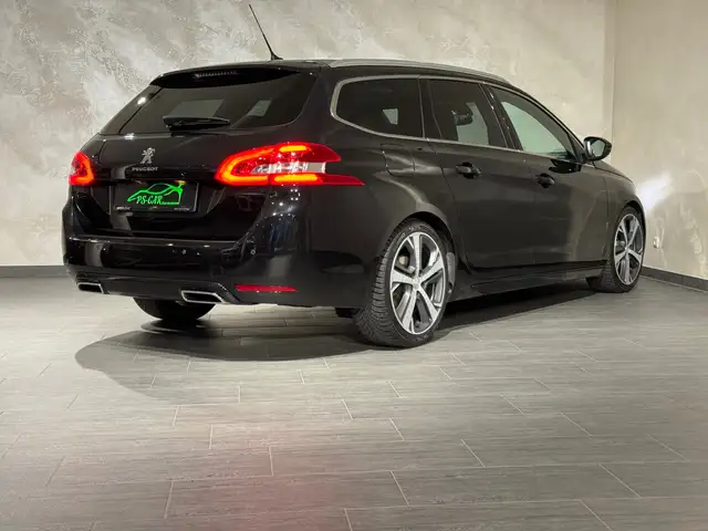 Peugeot 308 view 11