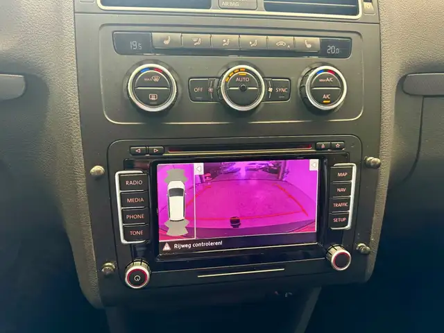 Volkswagen Touran view 15