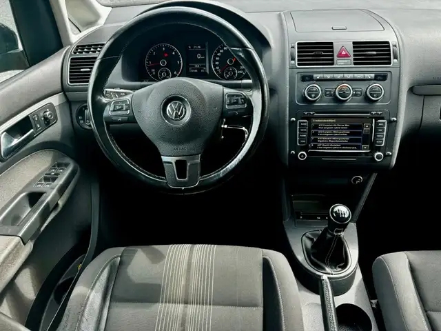 Volkswagen Touran view 14