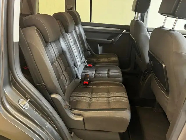 Volkswagen Touran view 11
