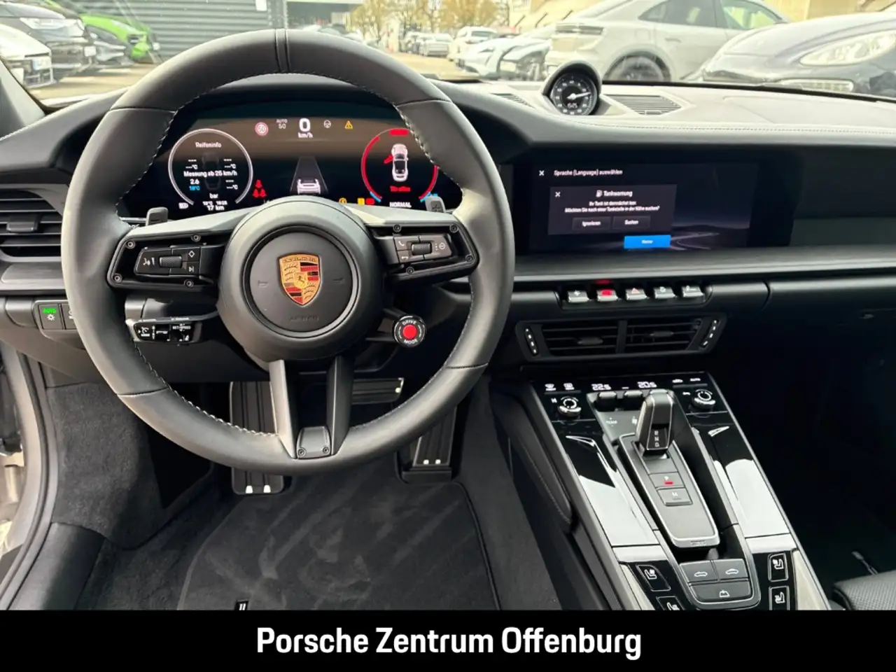 Porsche 992 -2 (911) Carrera 4 GTS Cabriolet 12