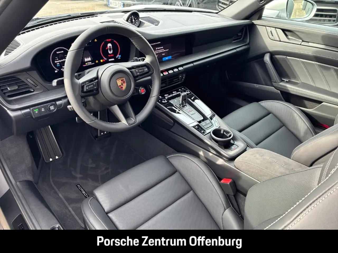 Porsche 992 -2 (911) Carrera 4 GTS Cabriolet 4