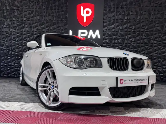 BMW 1 Series view 3