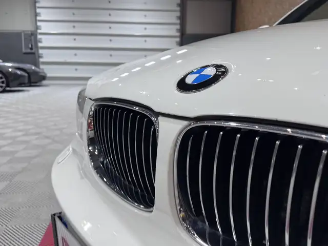 BMW 1 Series view 13