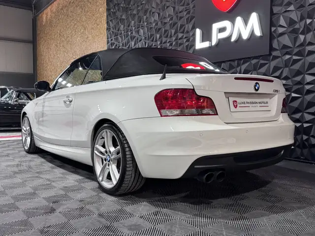 BMW 1 Series view 6