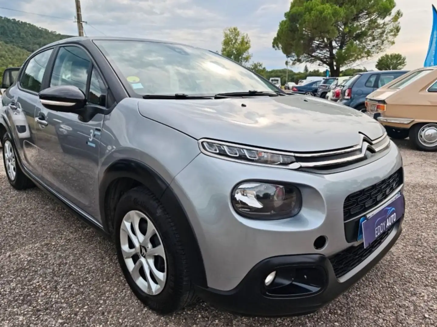 Citroen C3 1.5 blue hdi Grau - 2