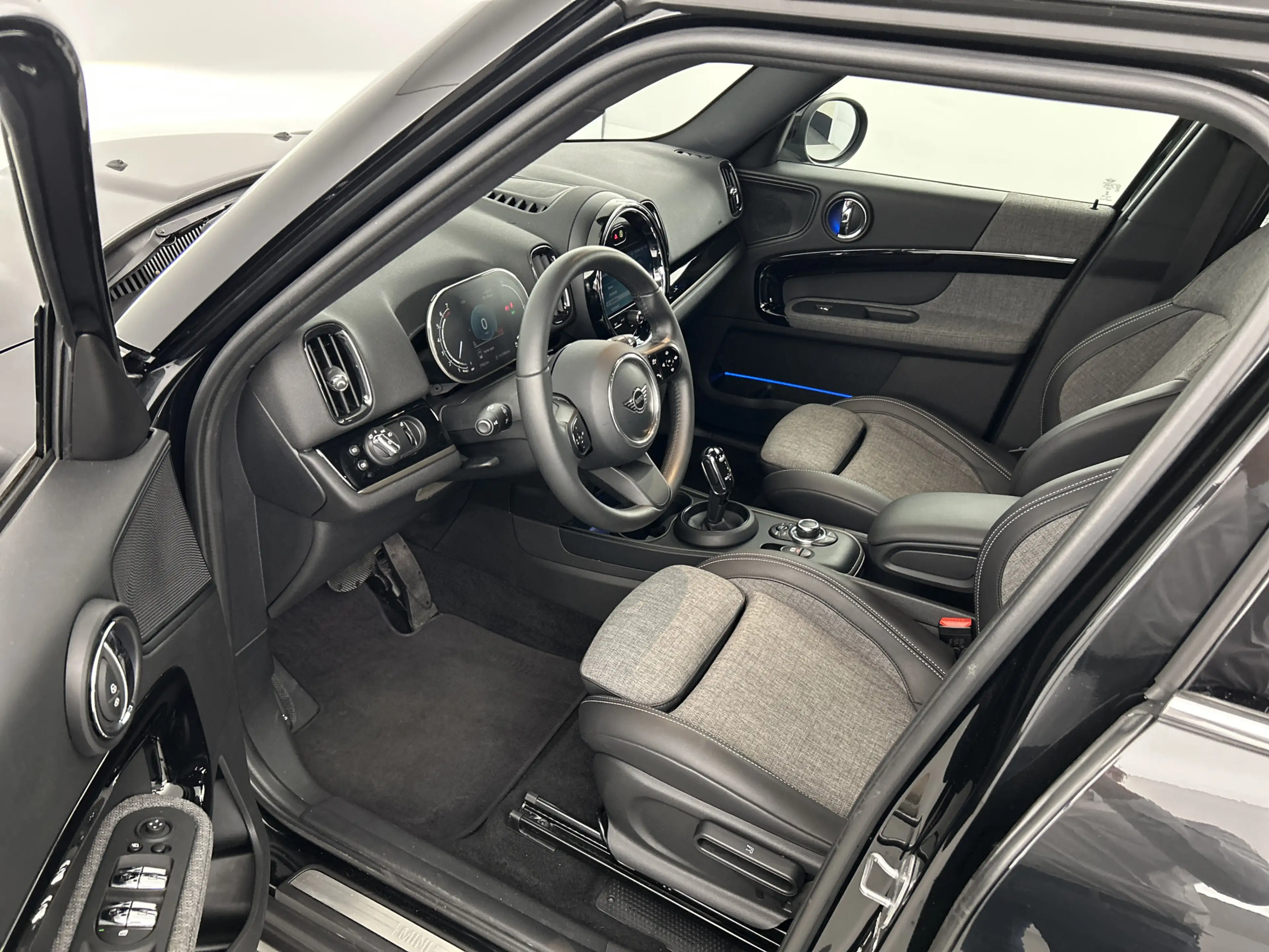 MINI Cooper Countryman 1.5 Business Edition — photo 10