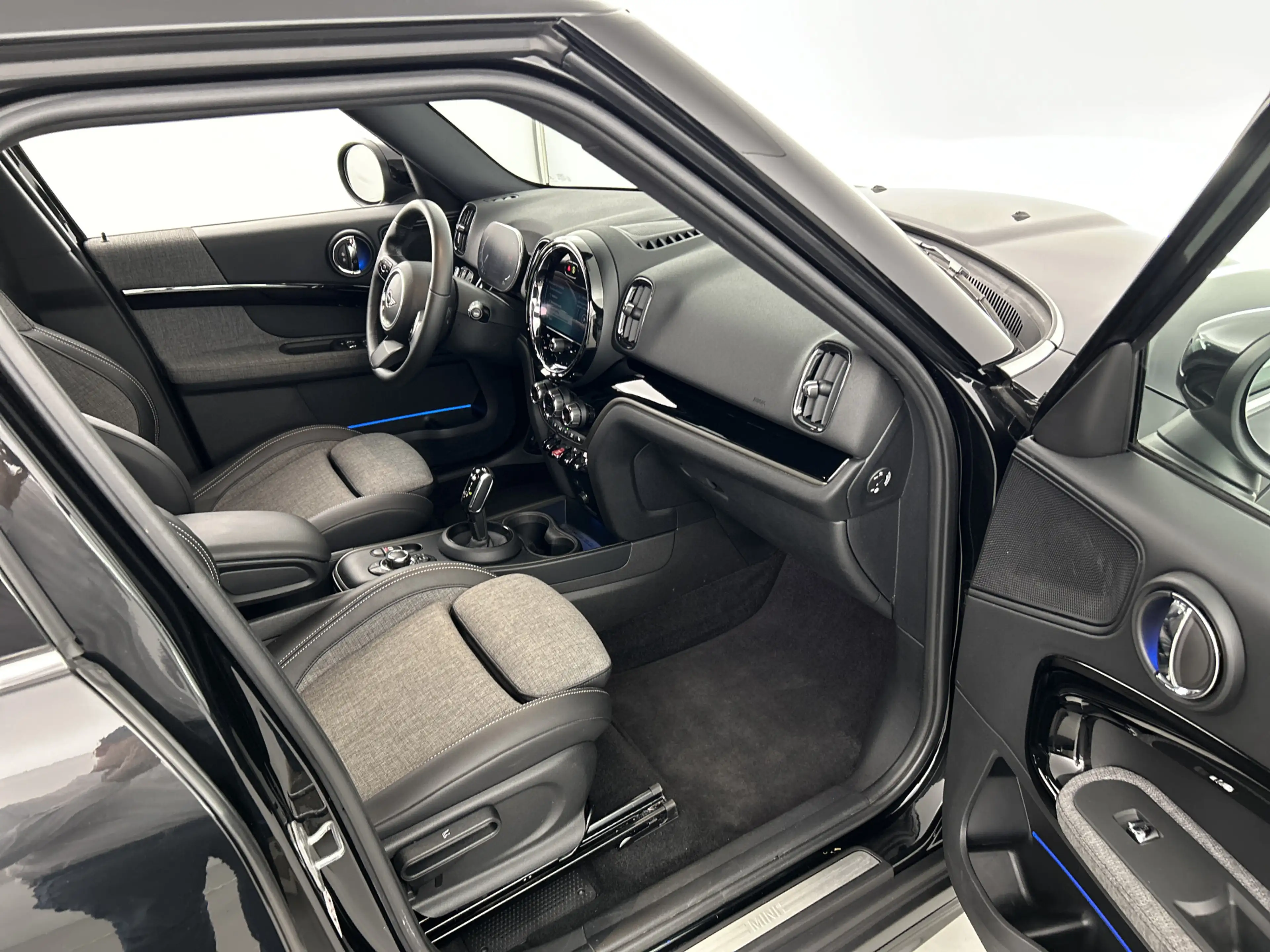 MINI Cooper Countryman 1.5 Business Edition — photo 15