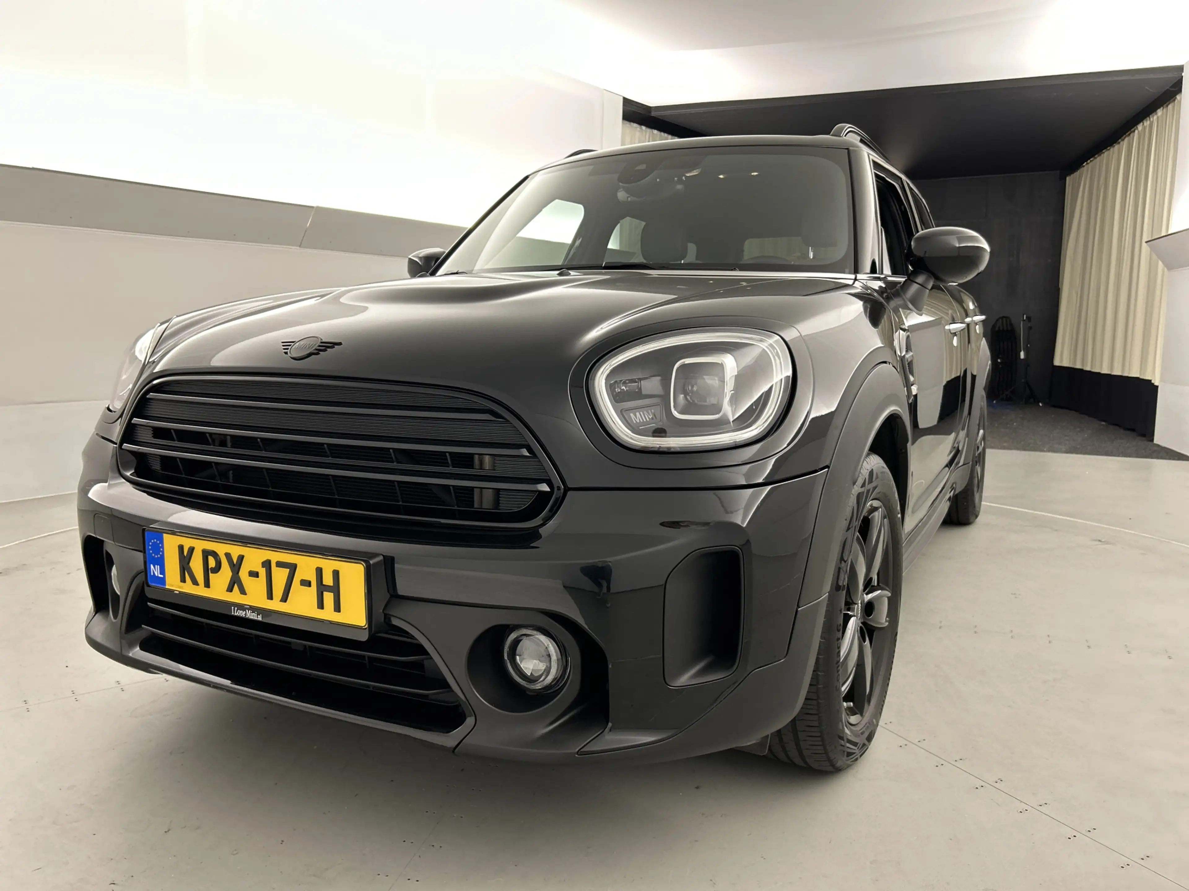 MINI Cooper Countryman 1.5 Business Edition — photo 23