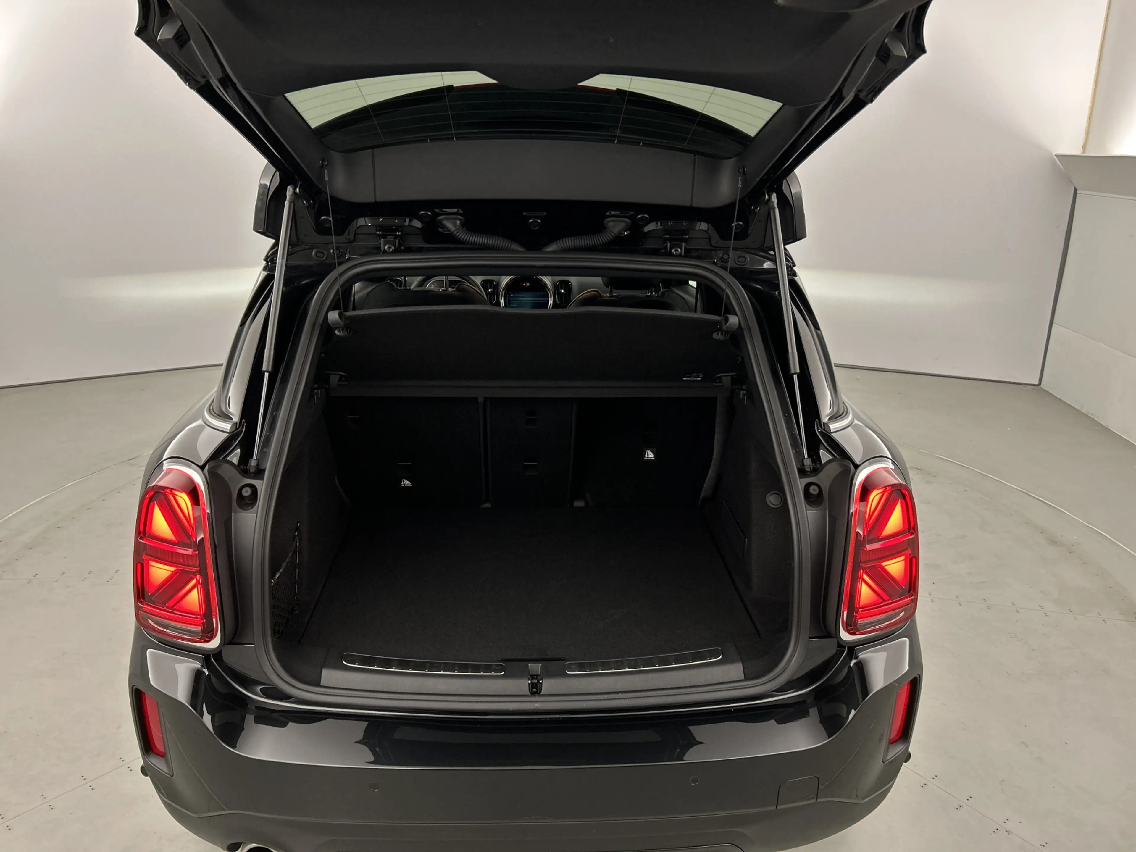 MINI Cooper Countryman 1.5 Business Edition — photo 22