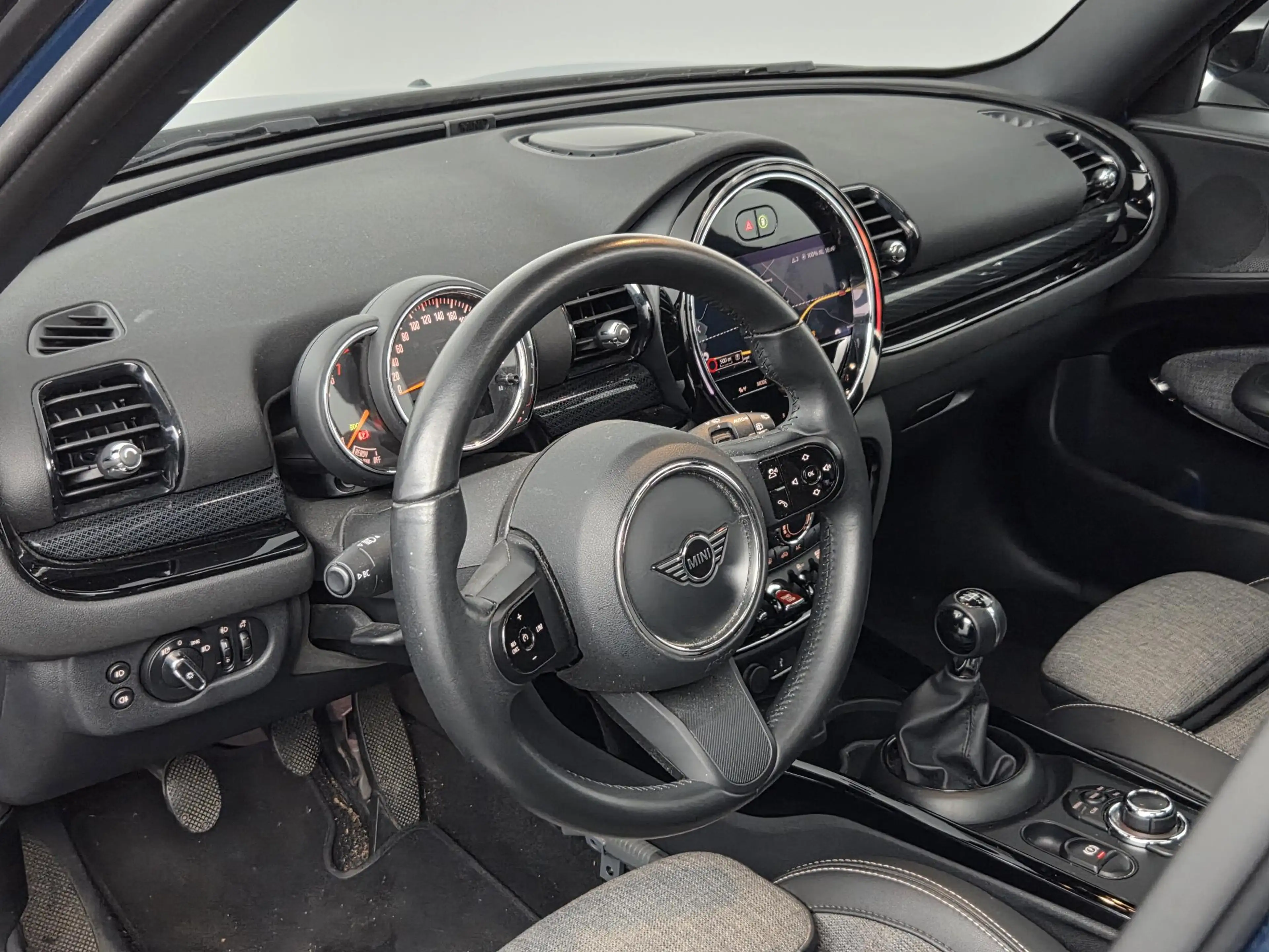 MINI Cooper Clubman 1.5 Business Edition | NL Auto | Panoramadak | Nav — photo 19
