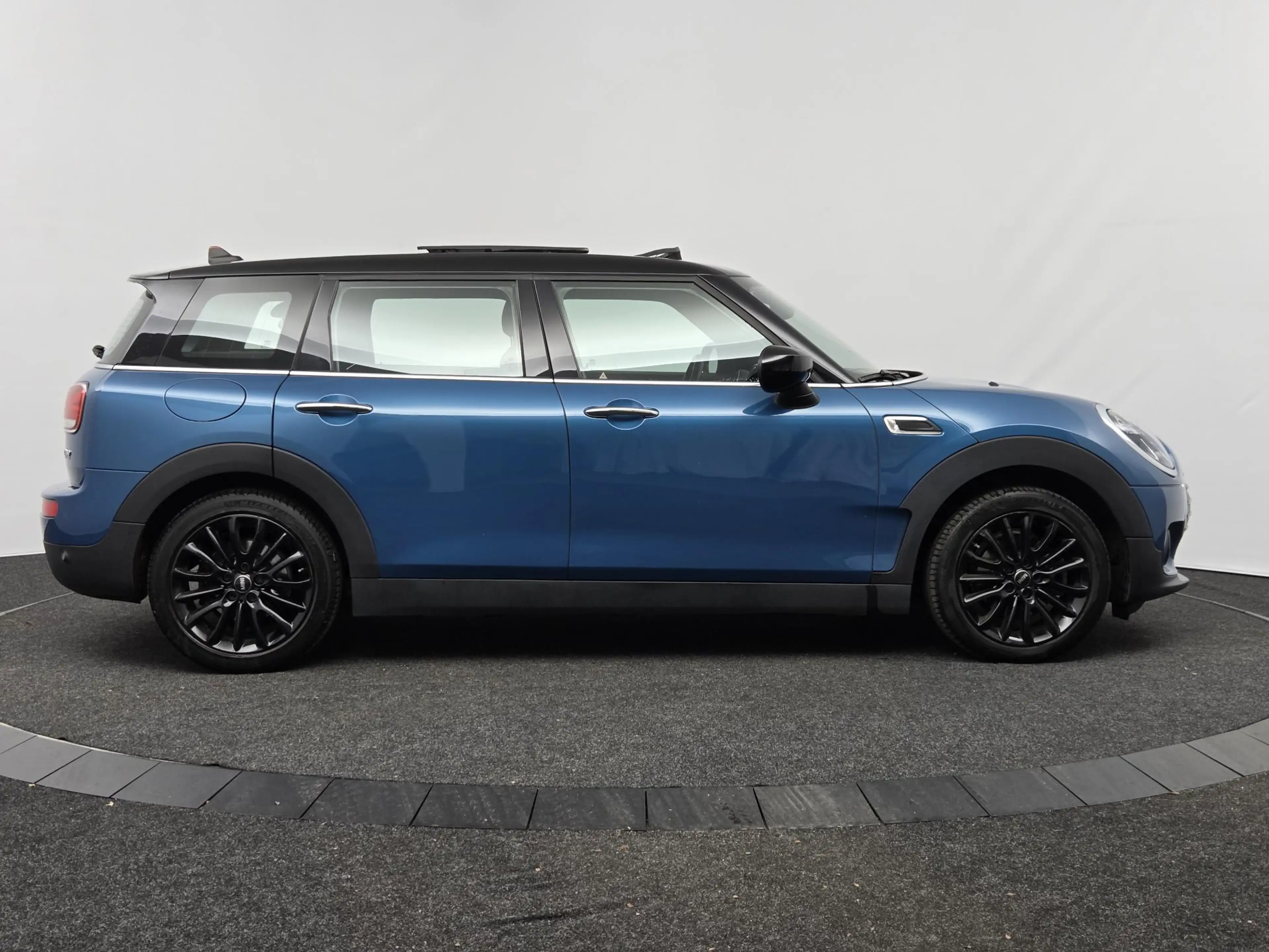 MINI Cooper Clubman 1.5 Business Edition | NL Auto | Panoramadak | Nav — photo 13