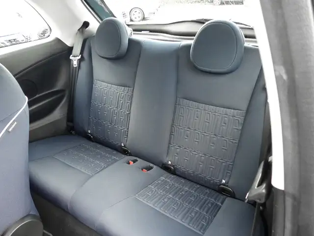 Fiat 500e view 10