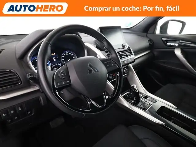 Mitsubishi Eclipse Cross view 12