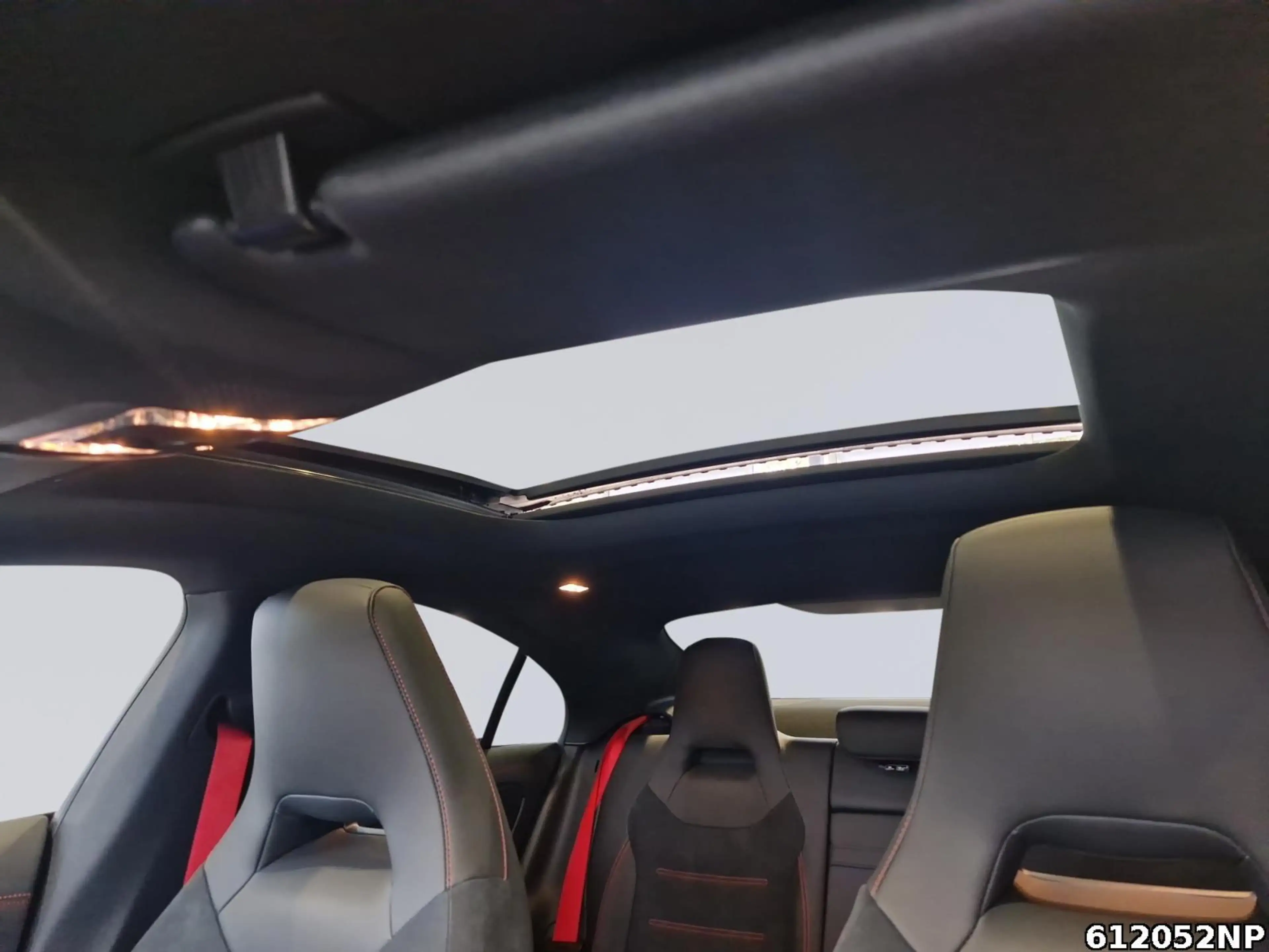 Mercedes-Benz CLA 45 AMG S 4M+ Coupé Aero Burmester Pano 360° — photo 13