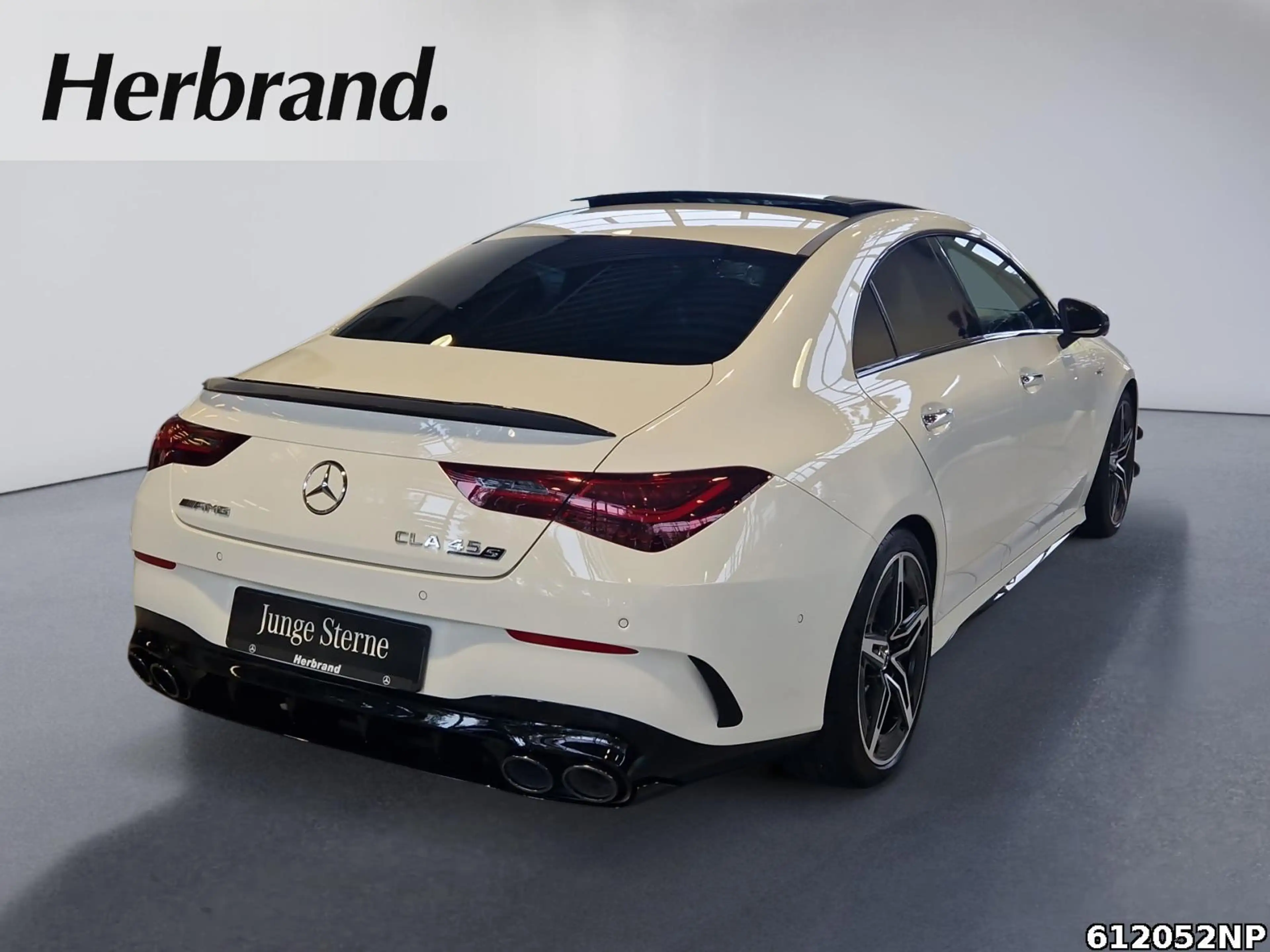 Mercedes-Benz CLA 45 AMG S 4M+ Coupé Aero Burmester Pano 360° — photo 3