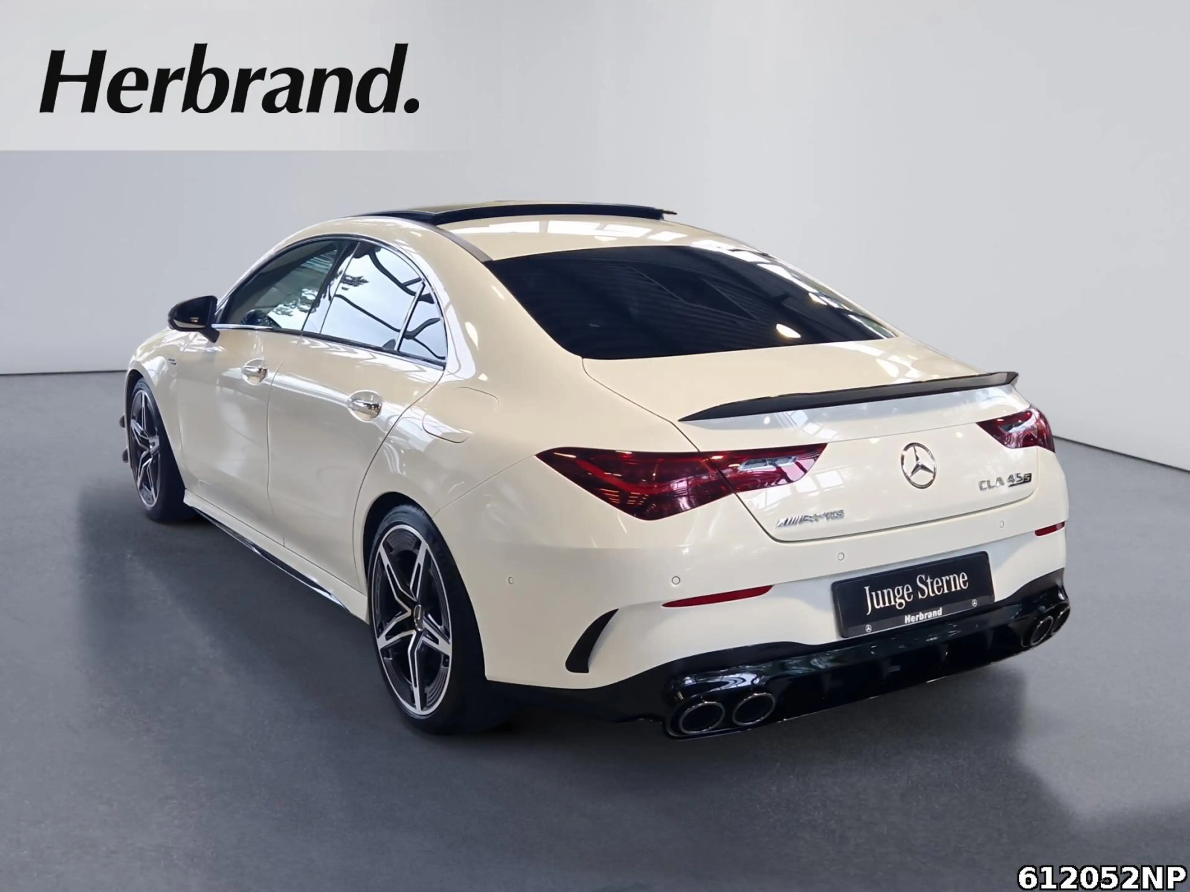 Mercedes-Benz CLA 45 AMG S 4M+ Coupé Aero Burmester Pano 360° — photo 4