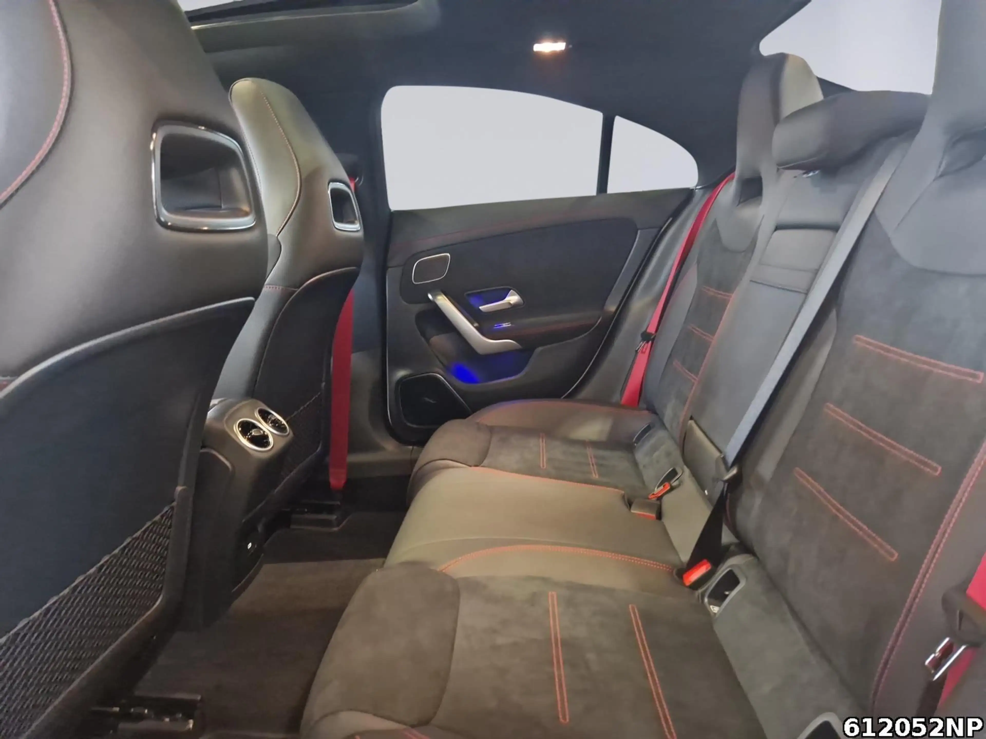 Mercedes-Benz CLA 45 AMG S 4M+ Coupé Aero Burmester Pano 360° — photo 11