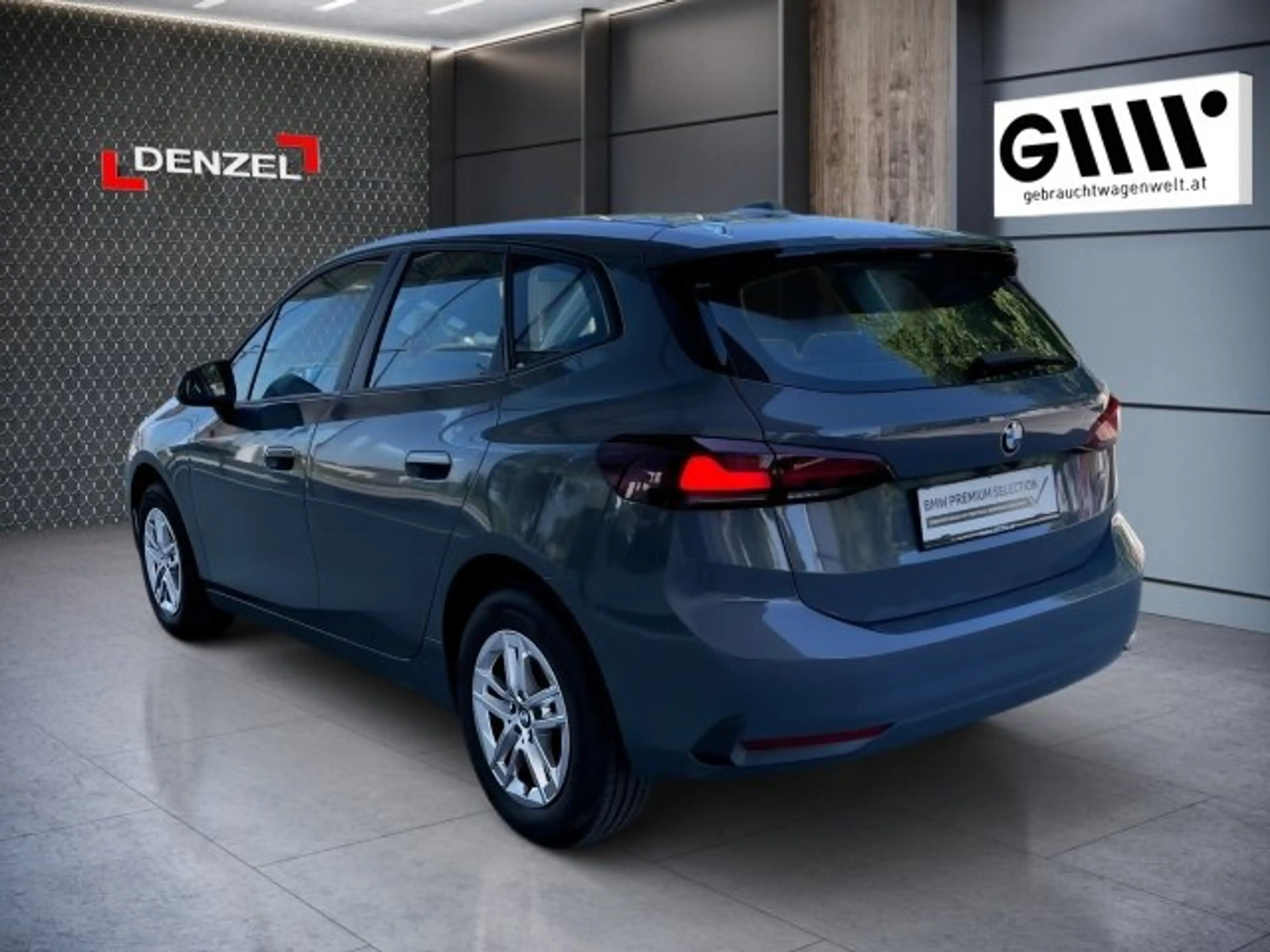 BMW 216 i Active Tourer U06 — photo 3